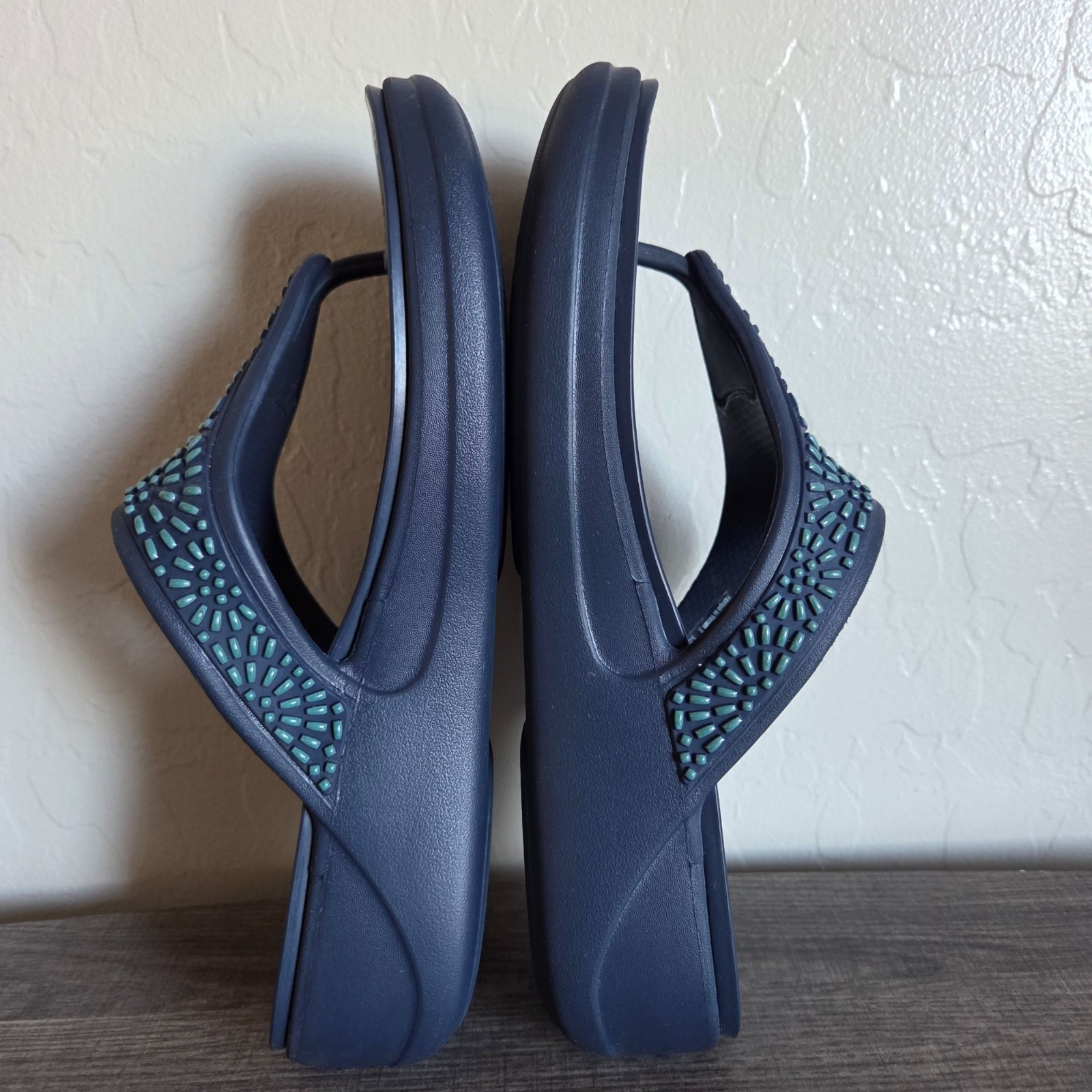 Crocs Monterey Diamante Embellished Wedge Flip Flop Sandals Blue/Teal Women’s 8