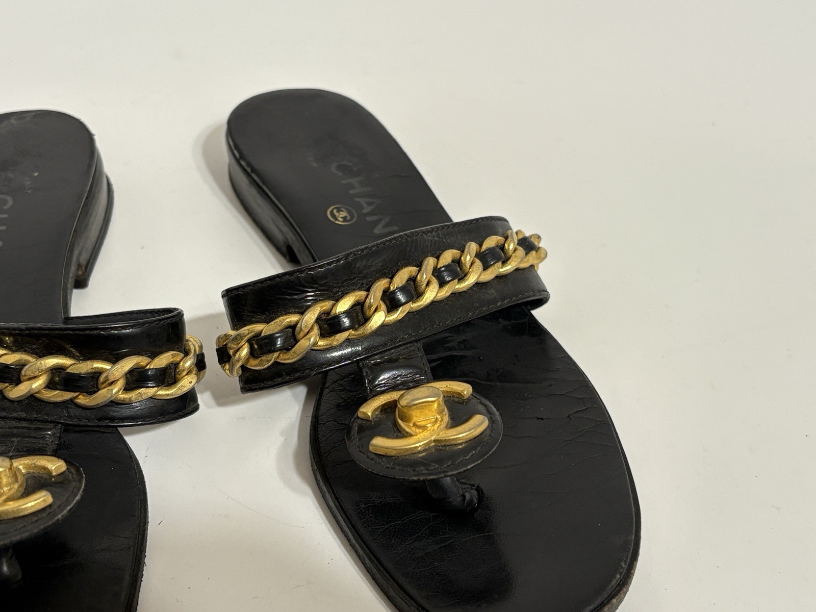 Vtg Chanel 90s Black Leather CC Logo Turn Lock Sandals 37