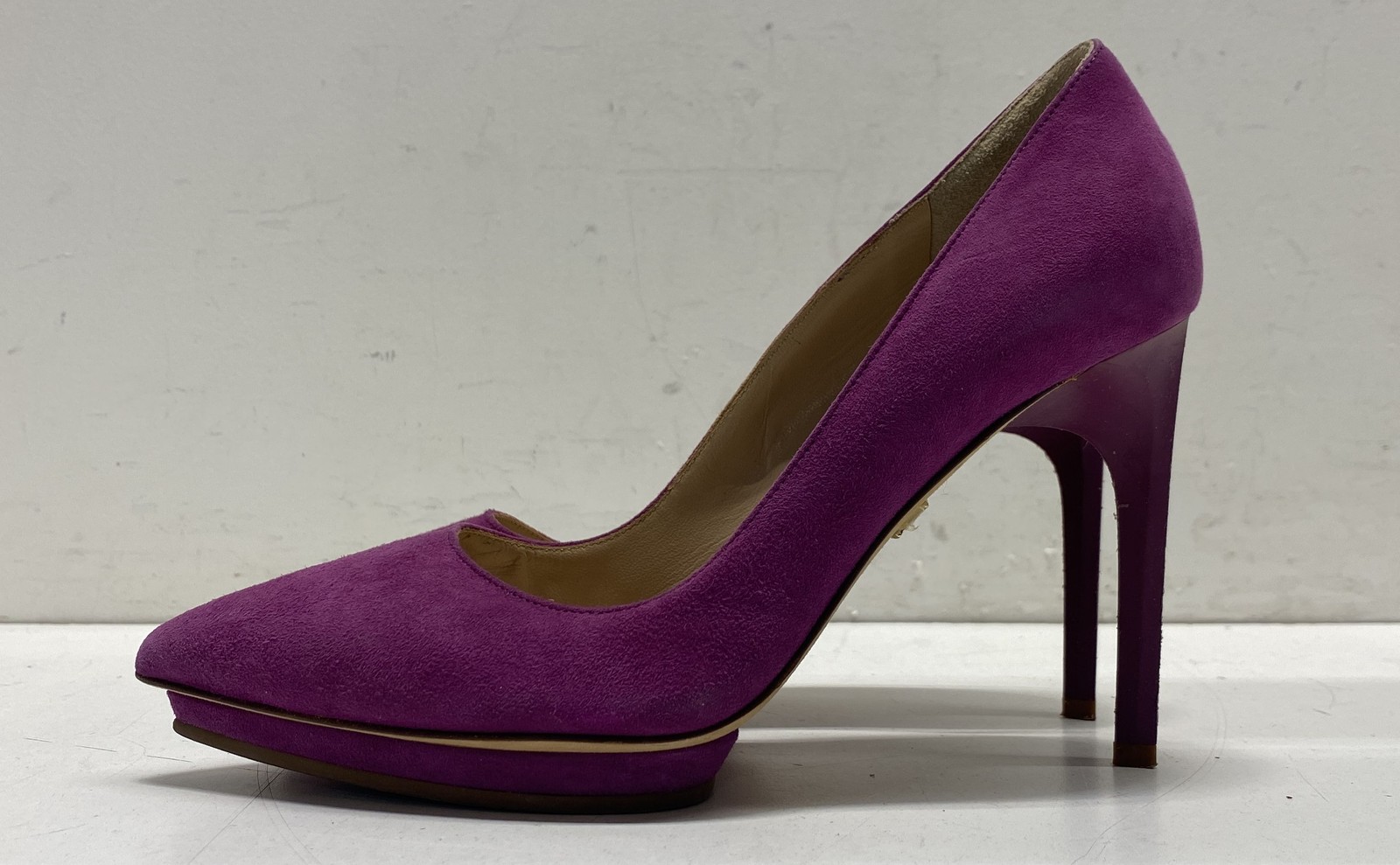 Diane von Furstenberg Anais Purple Suede Platform Pointed Toe Pumps Size 6