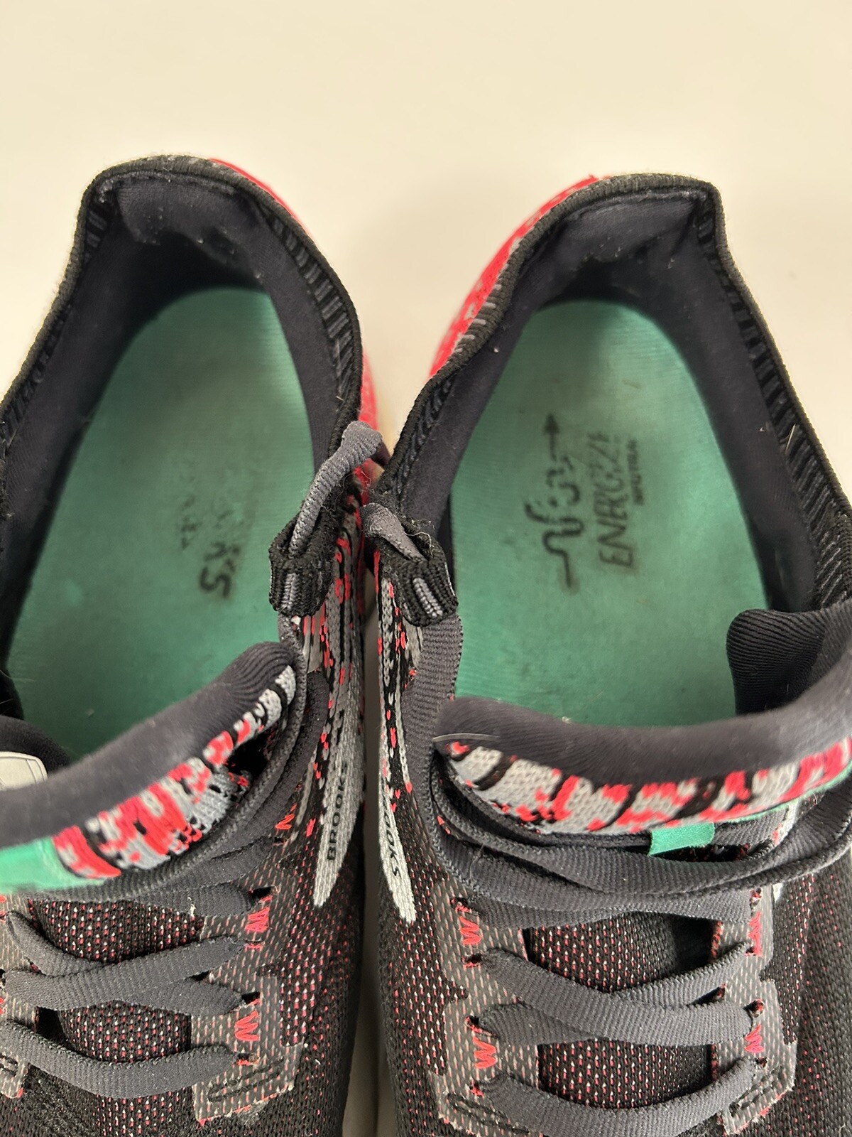 Brooks Ricochet -Womens 10 Black/Pink 1202821B678 DNA AMP Sneaker Trainer Runner