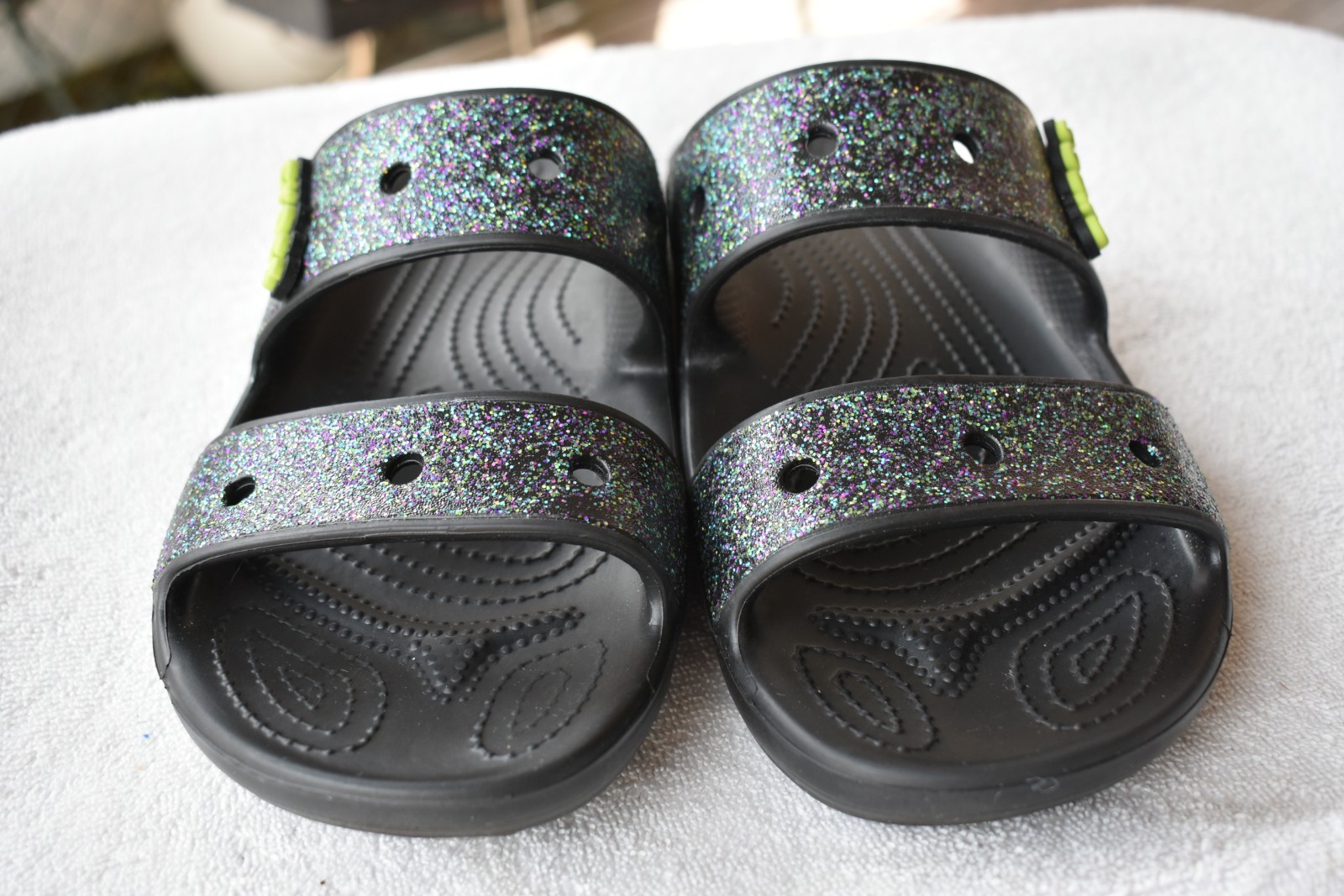 Crocs Classic Glitter Black Slides Sandals Size 8 Slip-on 2 Strap M8-W10 LOGO