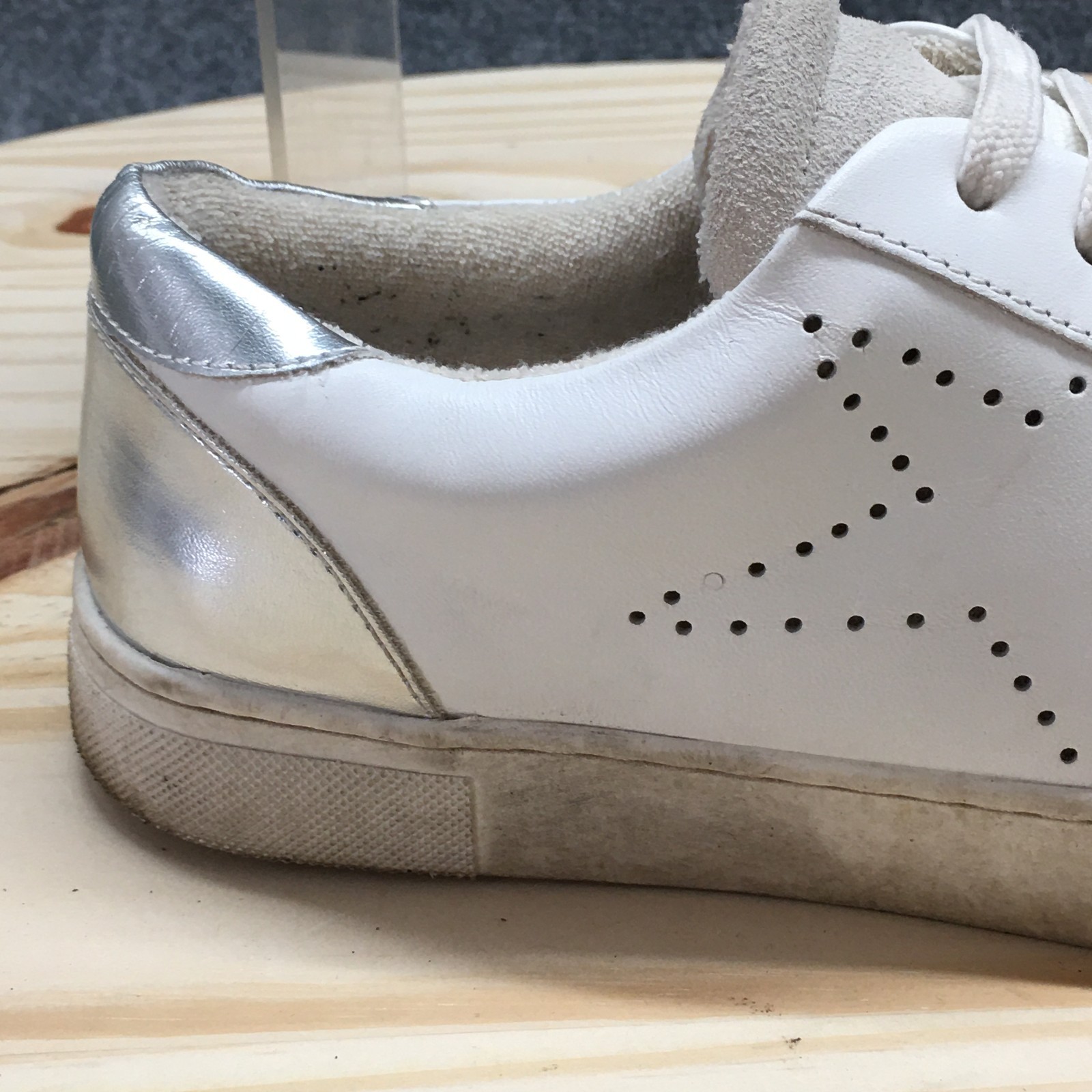 Steve Madden Sneaker Womens 8M White Rezume Round Toe Laced Up Casual Leather