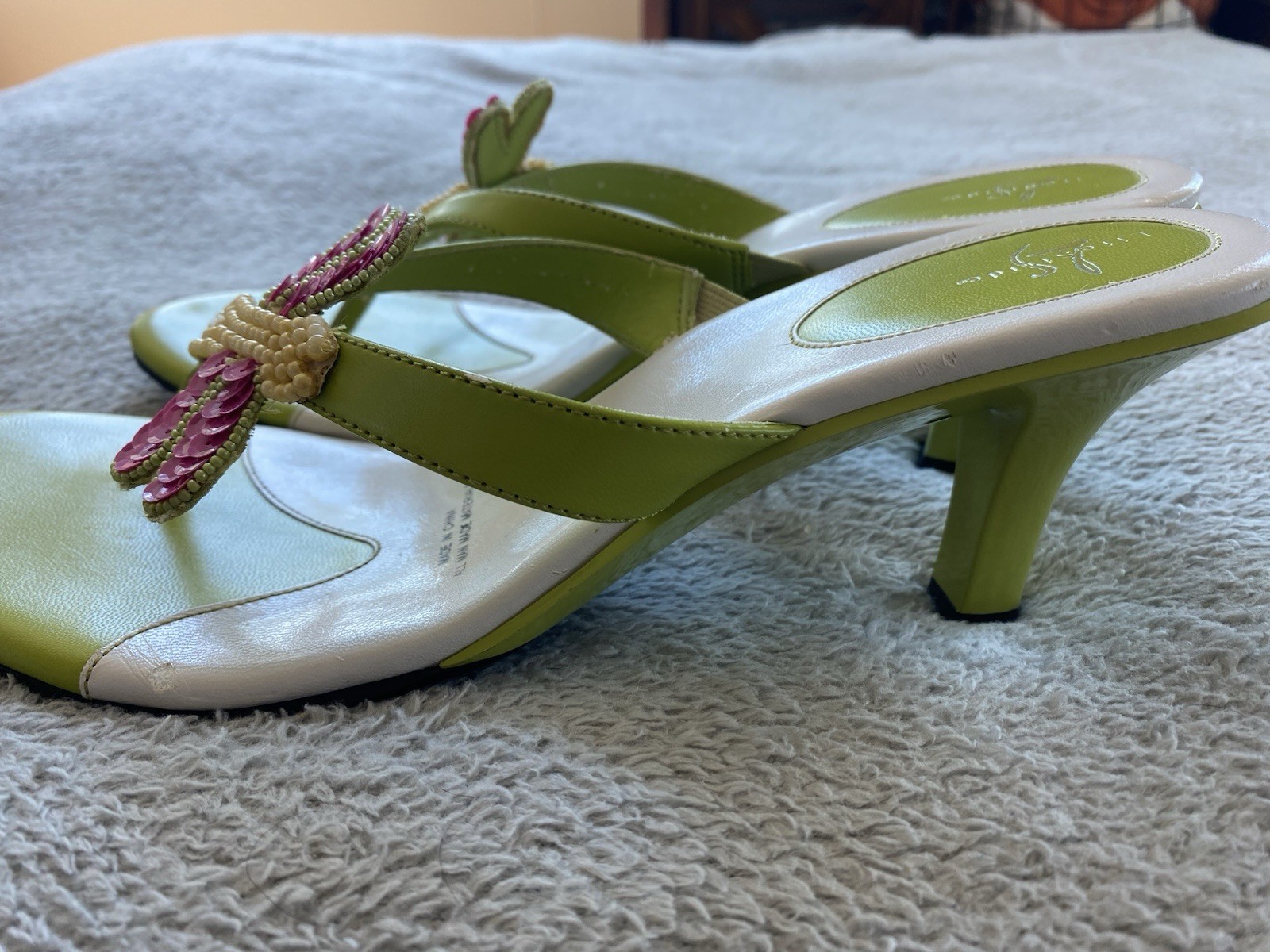 Life Stride Beaded Y2K VTG Size 9.5 Like Green Fuschia Sequins Thong Sandal