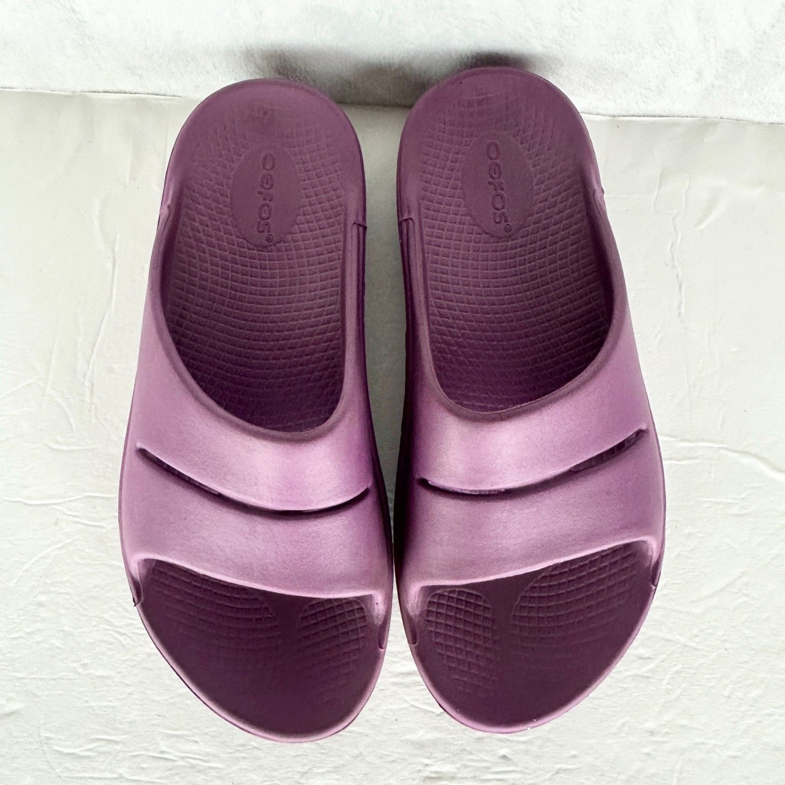 OOFOS Womens OOahh Slide Sandal Size 9 Plum Purple Recovery Comfort