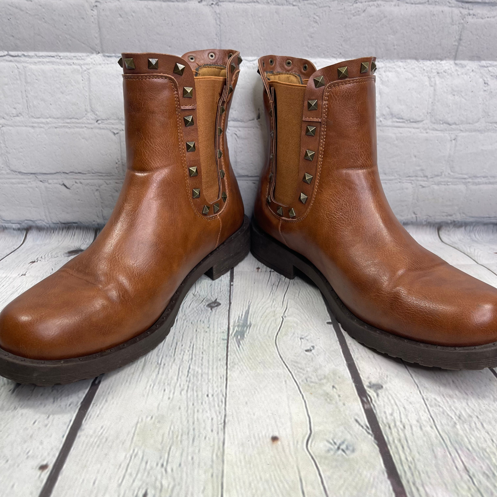 Olivia Miller Chelsea Boots Women Size 10 Brown Slip On Ankle Booties Shoes