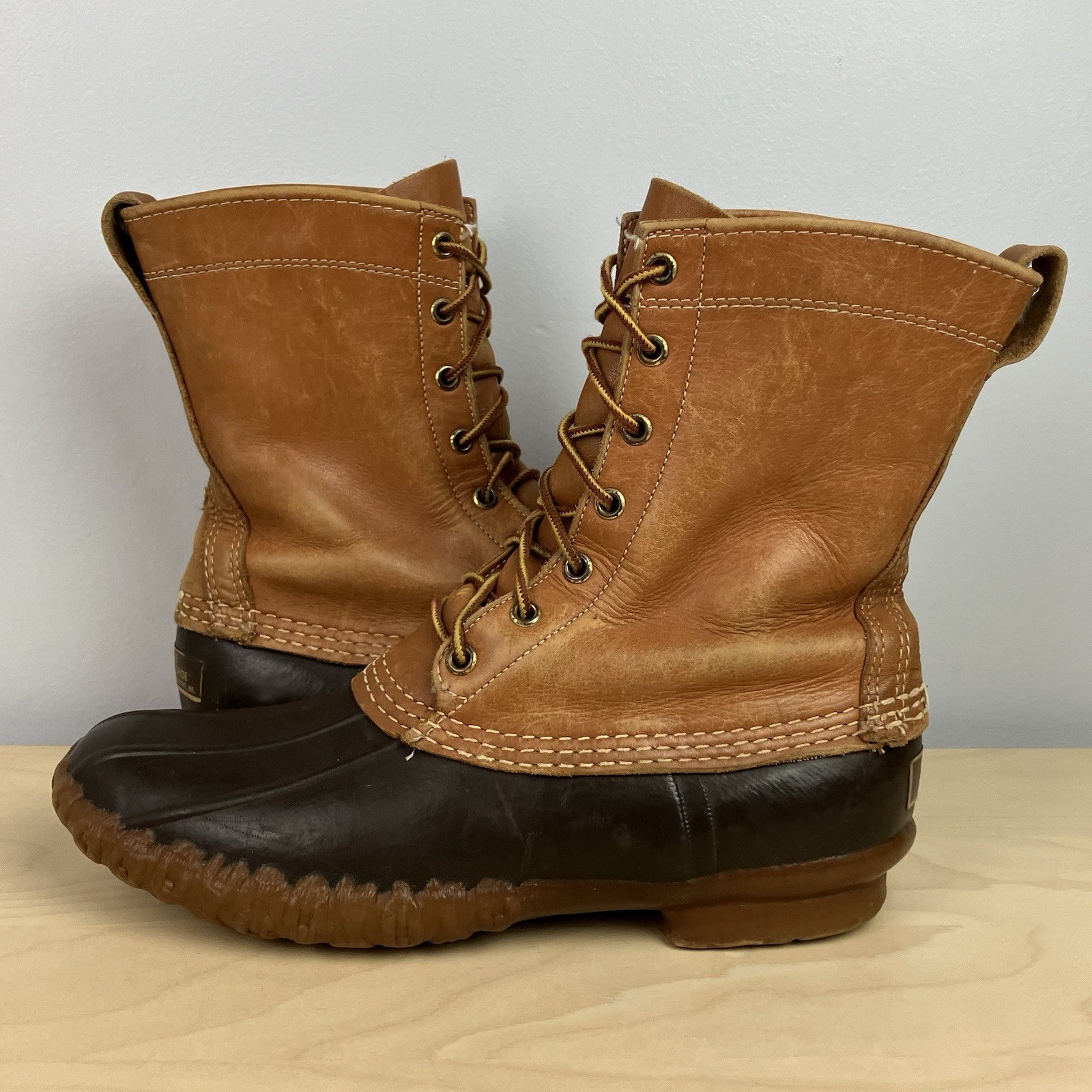 Vintage L.L. Bean Women’s Size 9.0 Duck Boots Brown Leather Unlined Hunting Shoe