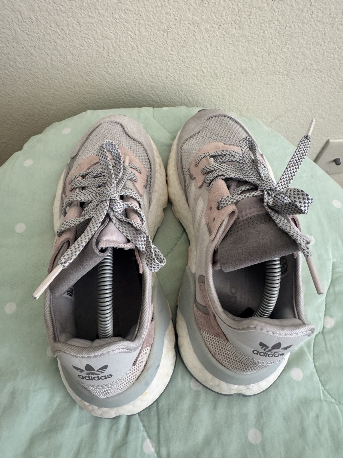 Adidas Nite Jogger Boost Grey One/Cloud White/Pink Tint Mesh Sneakers size 6