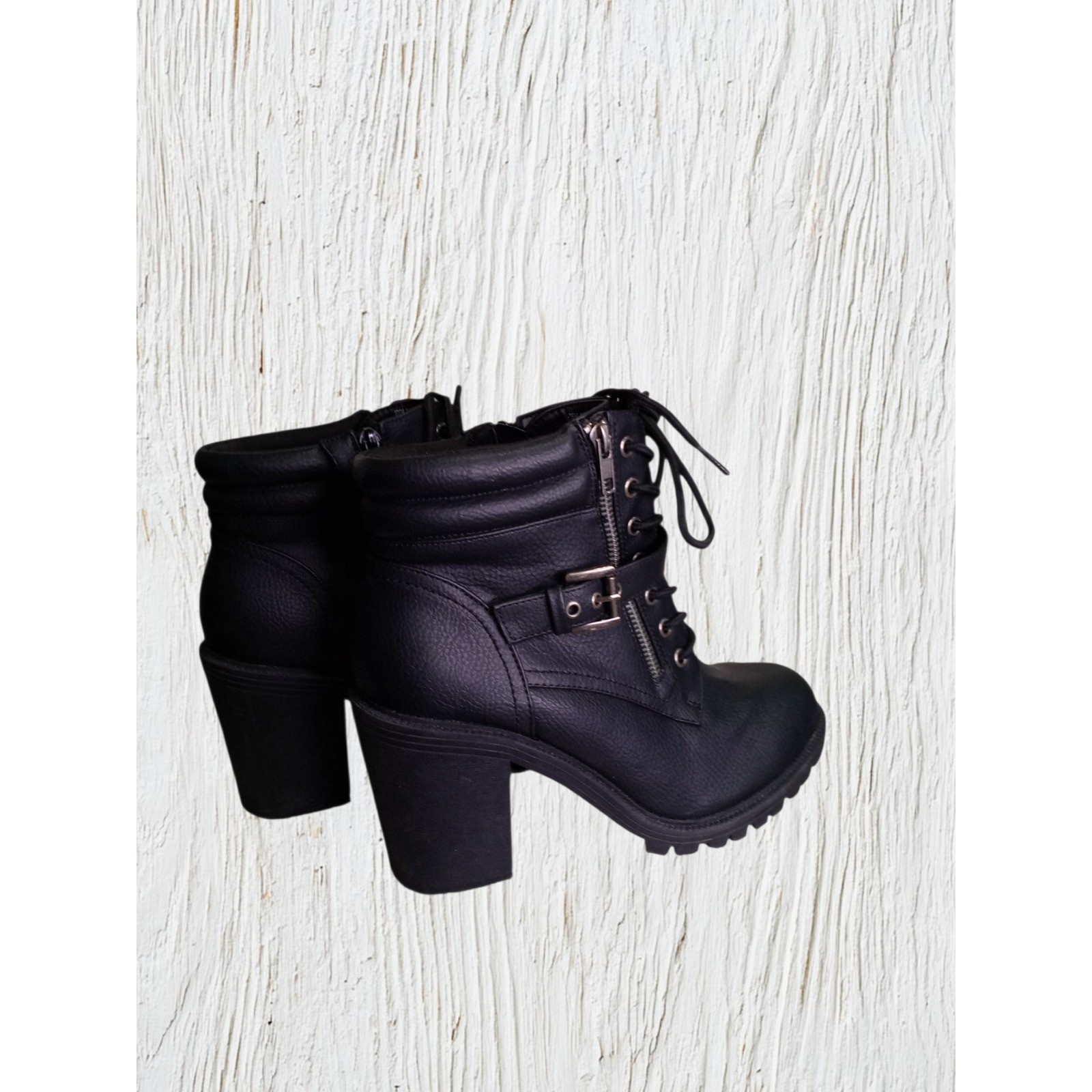 Torrid Womens Black Faux Leather Lace Up Combat Boots Block Heel Wide Width 10WW