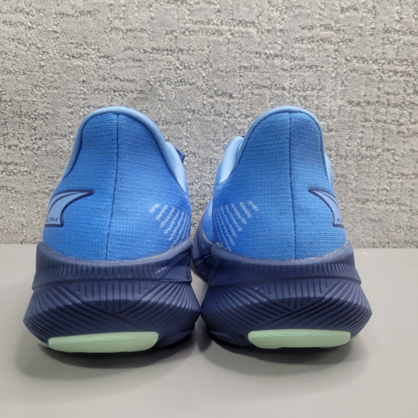 Altra Experience Flow Womens Size US 9 Blue Training Road Running Sneaker Shoes