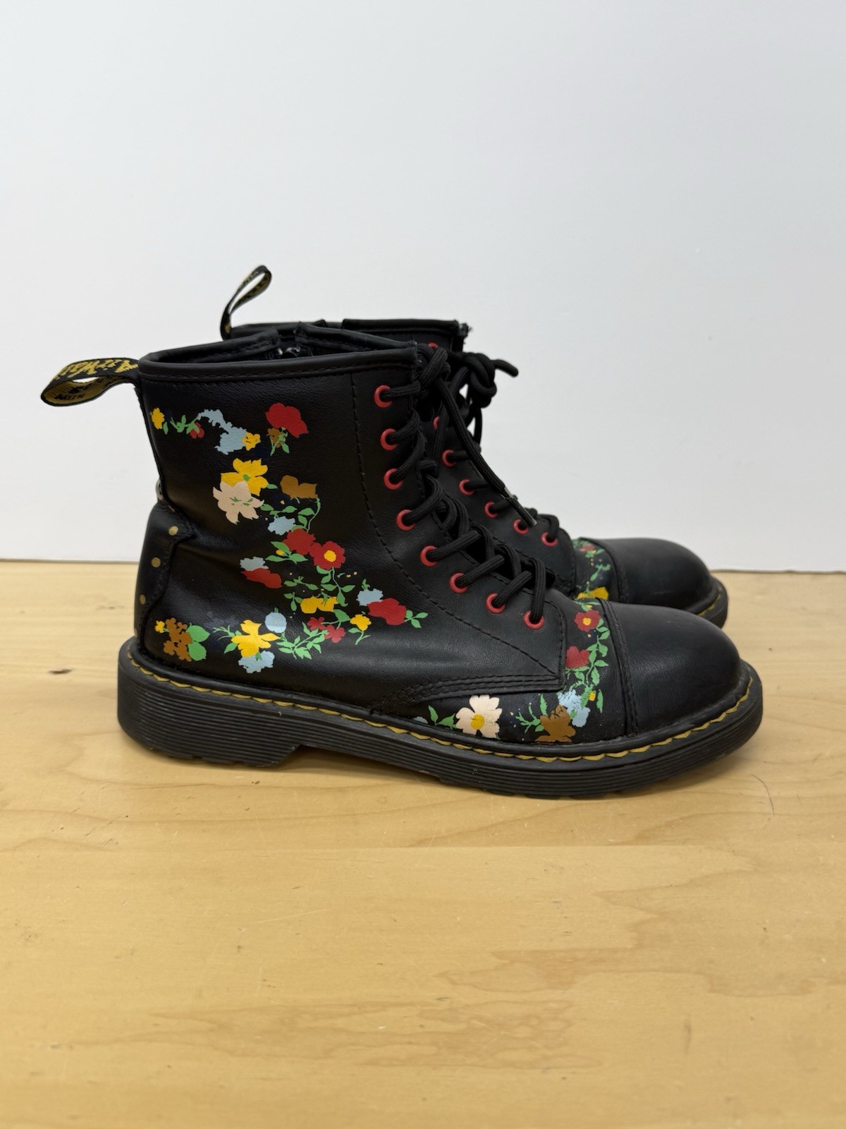 Dr Martens Pooch Junior Black leather Flower Print Darcy Us 7 Doc Martens