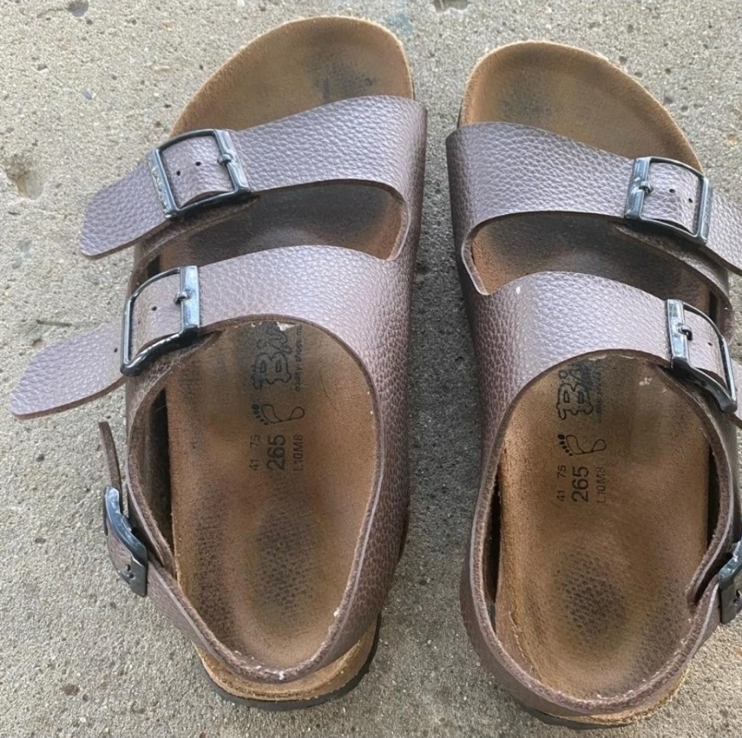 Birkenstock Brown Leather Sandals, euro skze 41 = to mens 8/8 5 or women 10/10.5