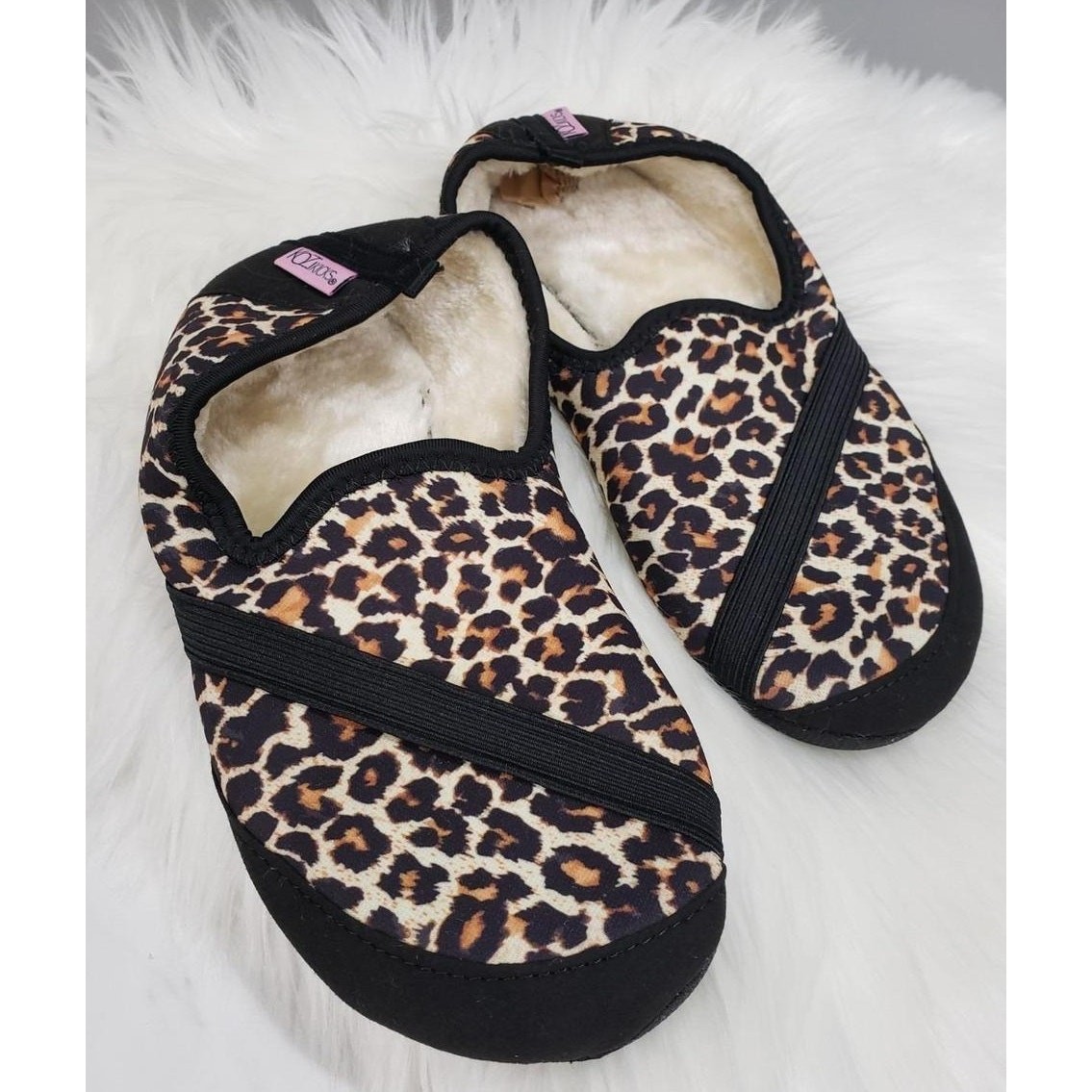 FITKICKS Active Lifestyle Slippers Indoor/Outdoor for Women – Cheetah – Medium