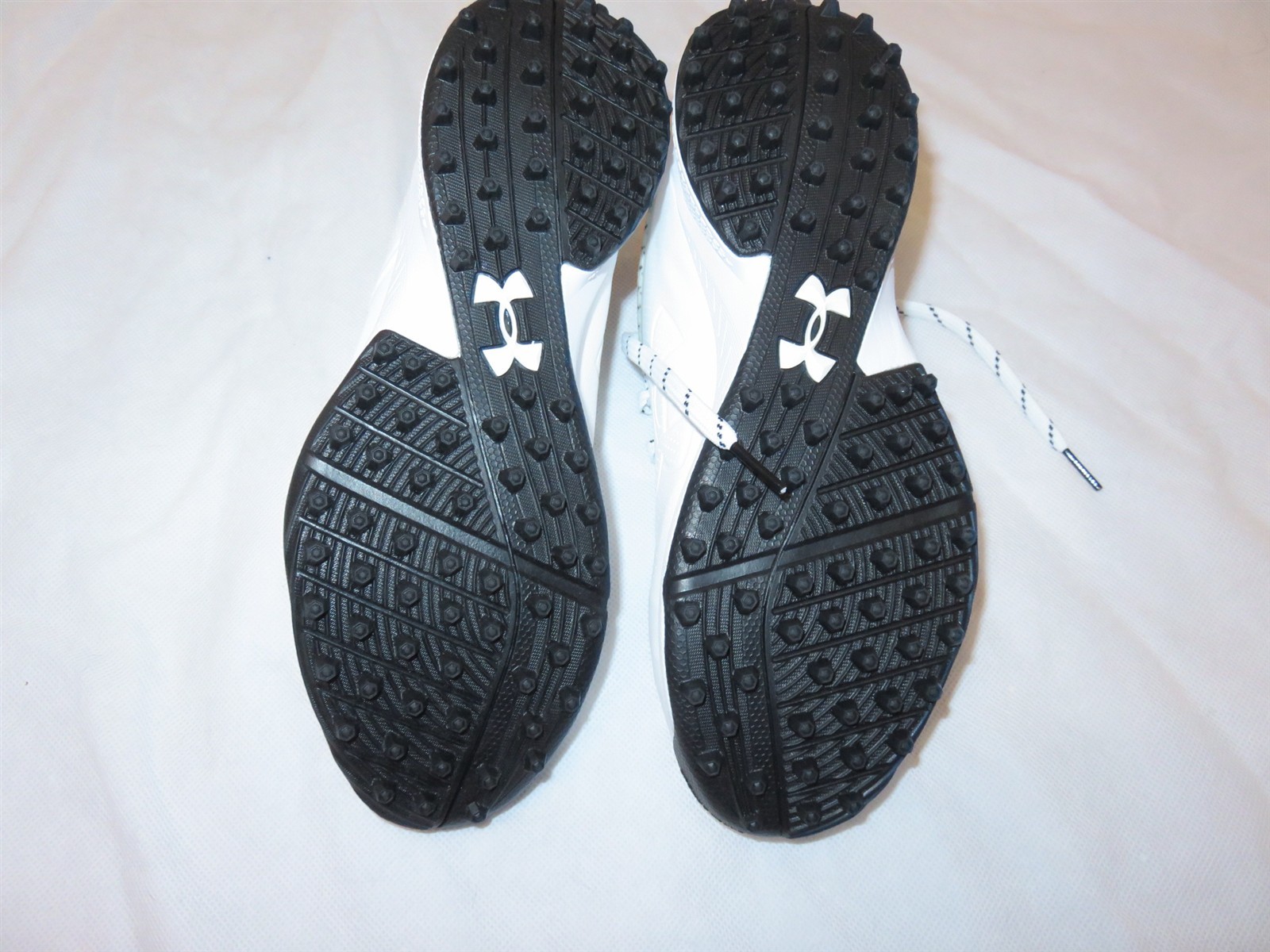 Under Armour Women’s Glory Lacrosse Turf Shoes size 8 Brand new