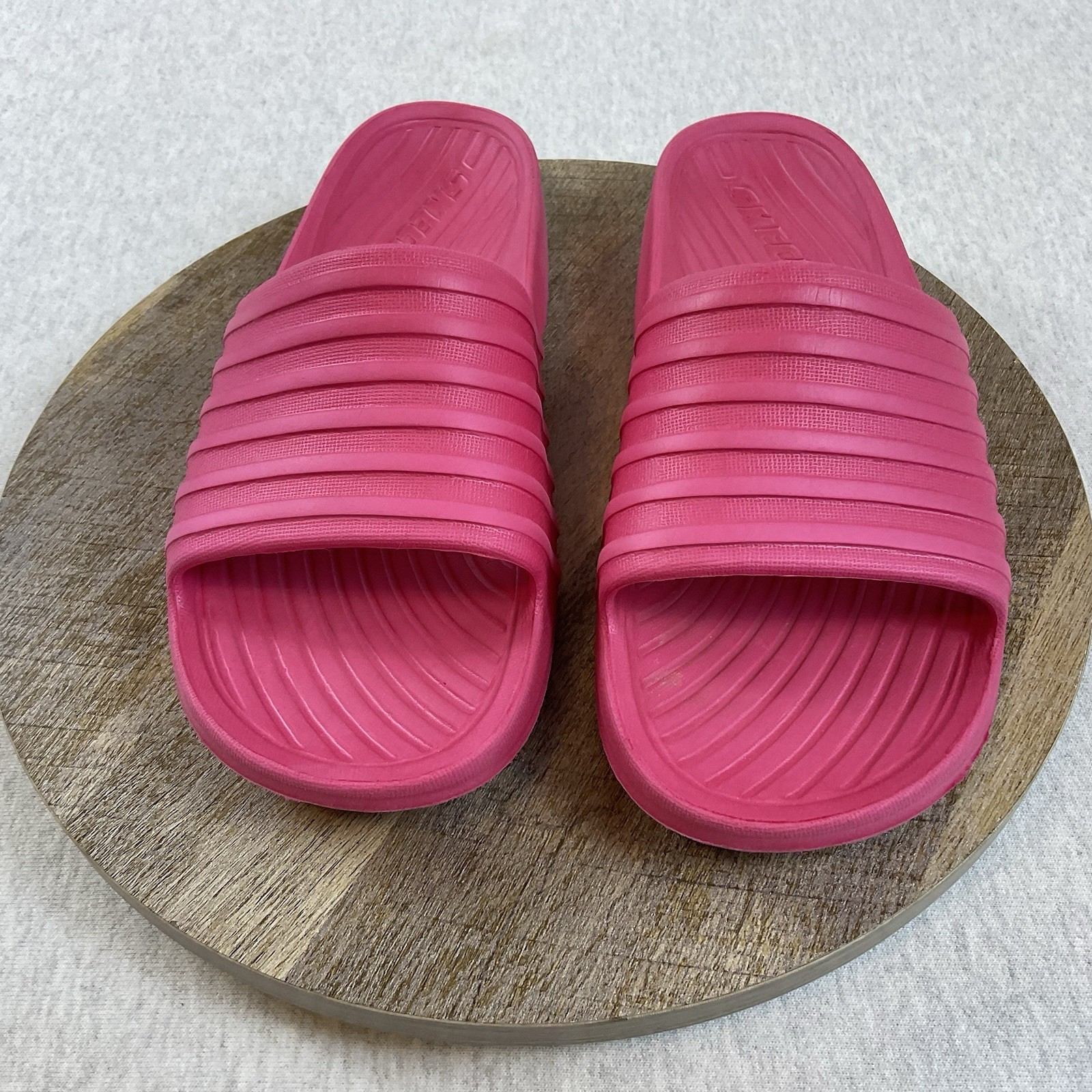 Skechers Slides Sandals Women’s 11 Comfort Recovery Everyday Beach Pool Pink