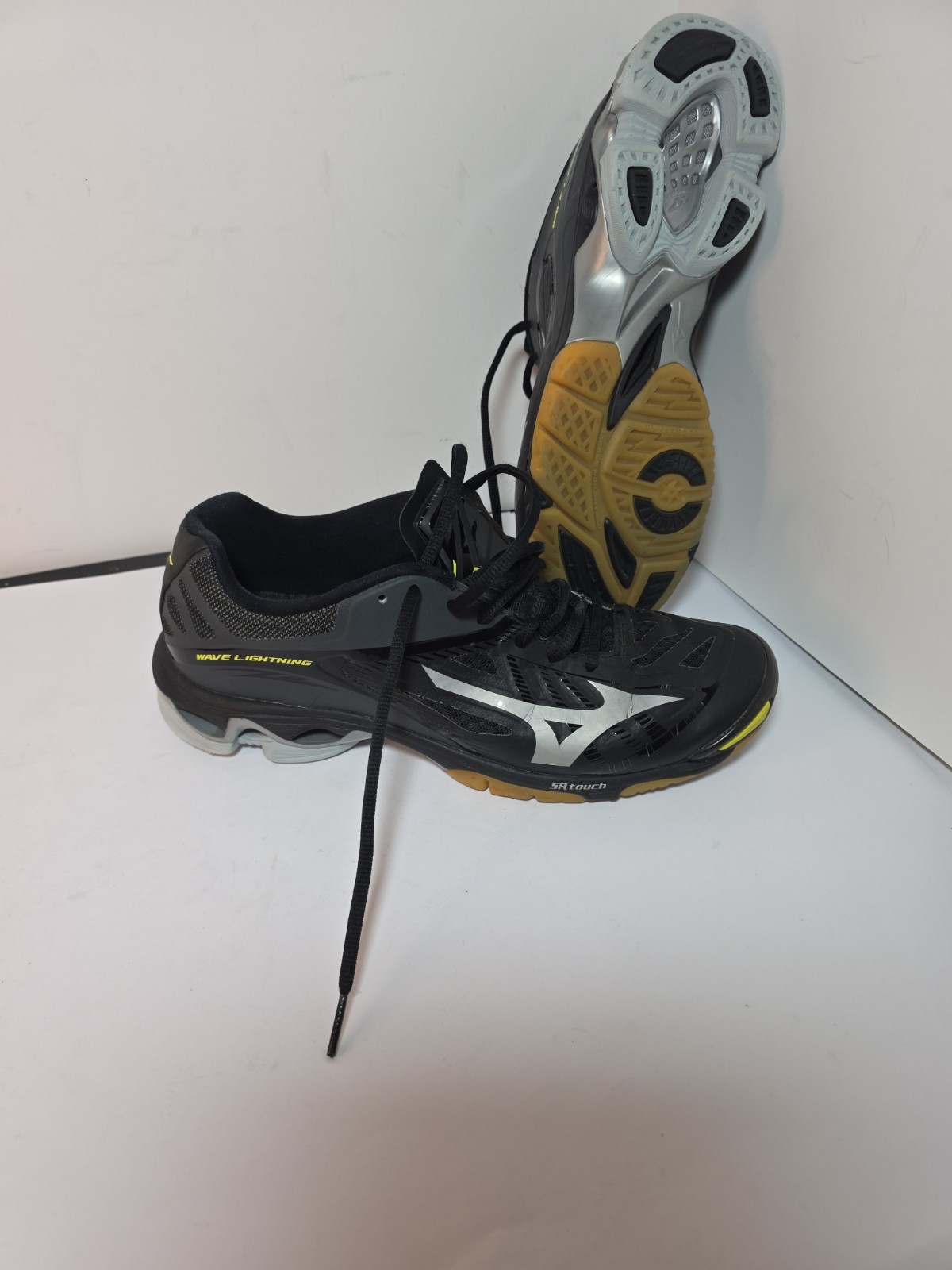 Mizuno Wave Lightning Z Volleyball Shoes Black Silver Yellow US Size W11