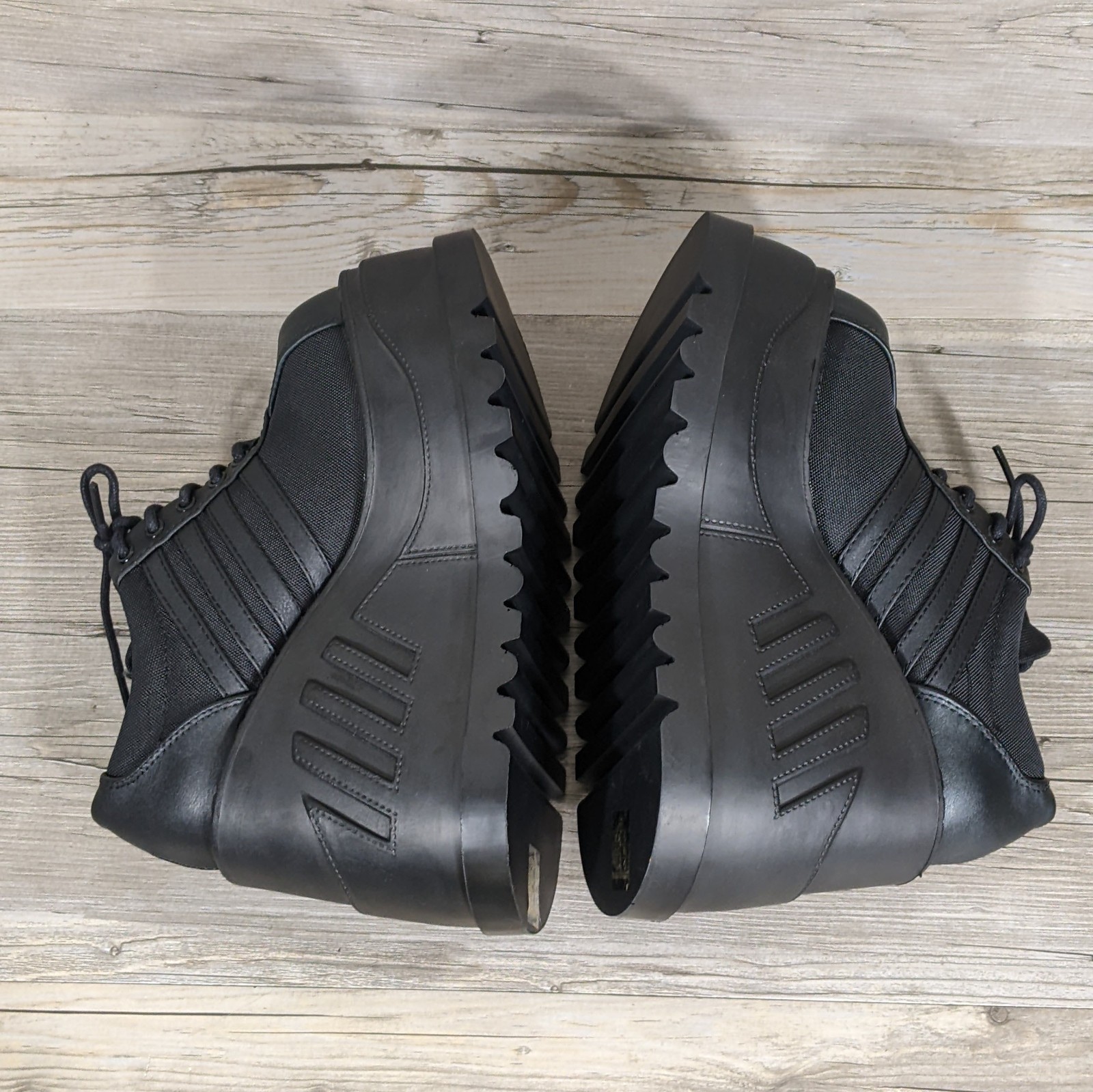 Demonia Stomp-08 Black Platform Sneakers Size 8 Goth Punk Grunge Y2K Rave Alt