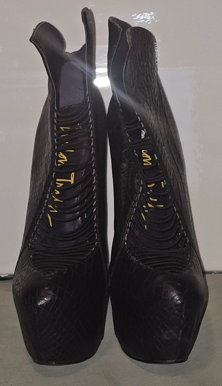 London Trash Ceres Black Leather Platform Stiletto Heels Straps Size 10.5