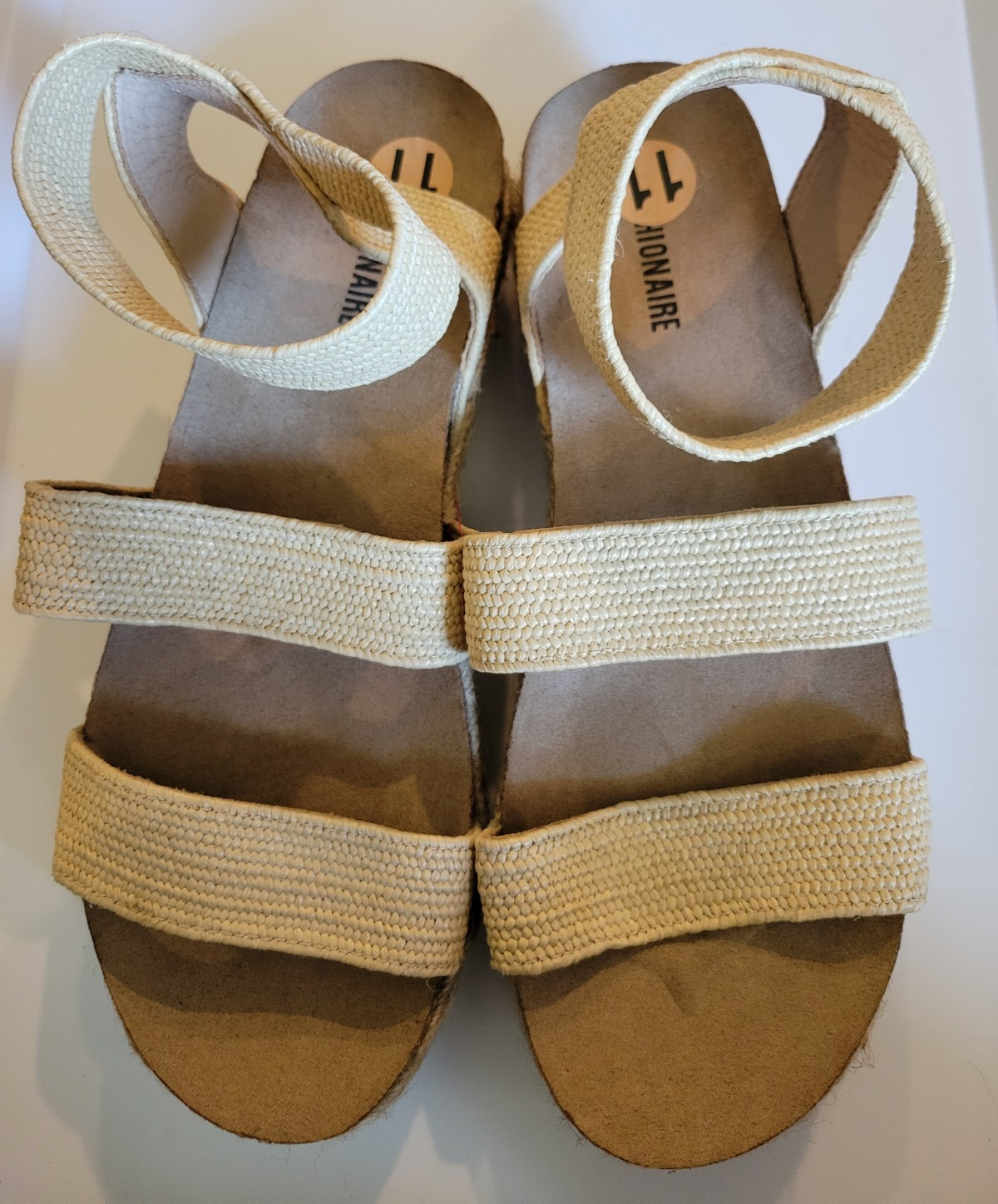 Cushionaire Women’s Beige Solid Strappy Wedge Sandals Ankle Strap Buckle 11M