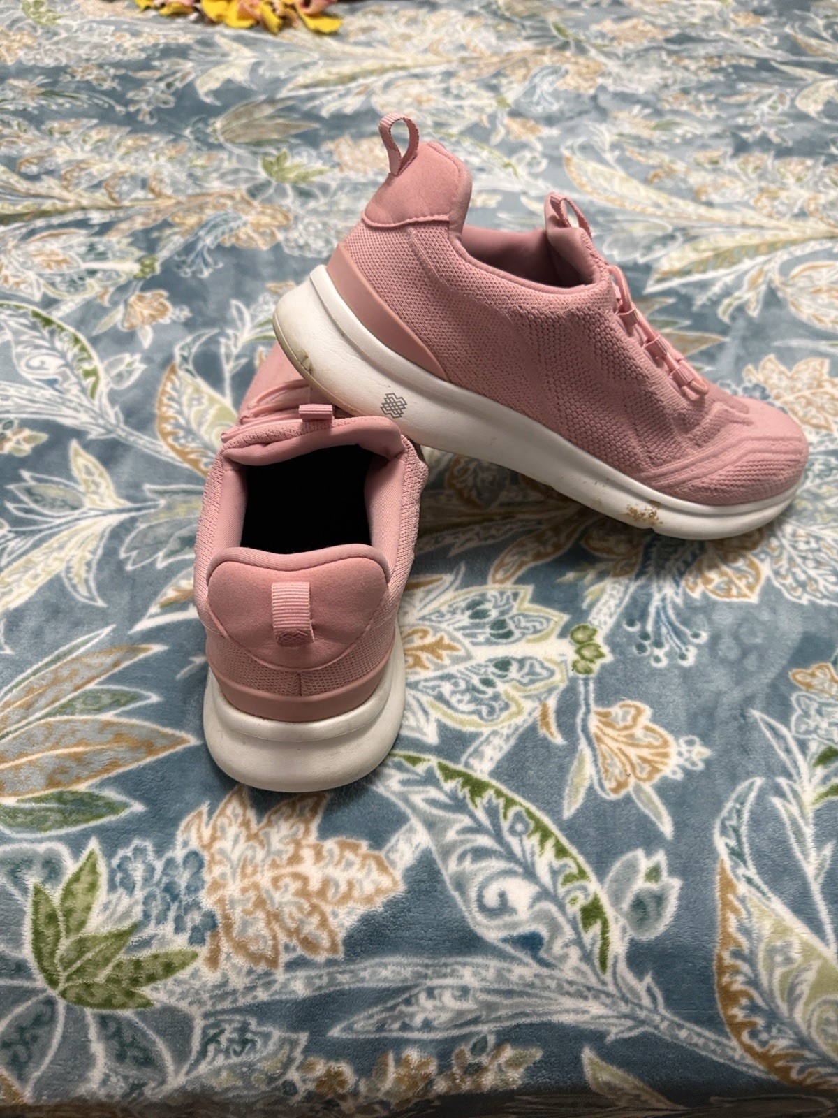 FLT Pink Knit Women’s Athletic Sneakers Lace Up Low Top Breathable Rubber Sole