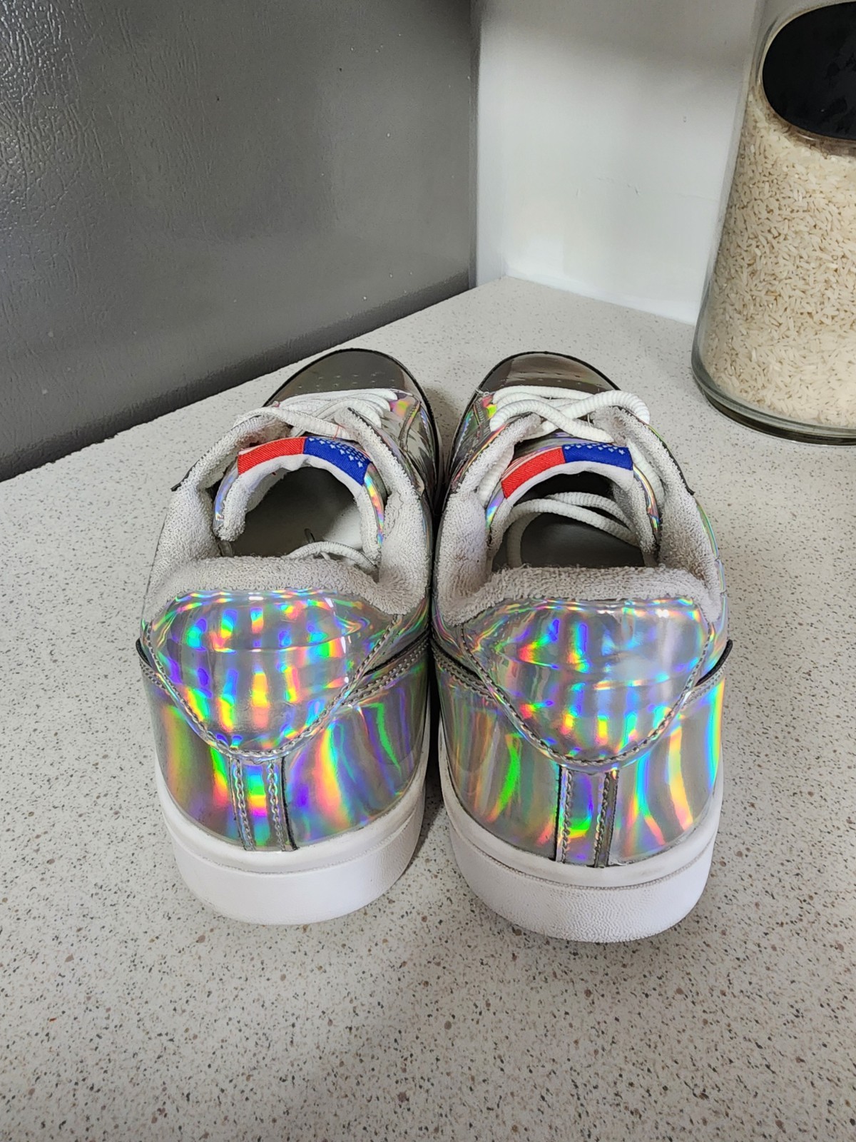 NASA Shiny Iridescent Shoes Womens Capsule Astronaut Space reflective – Size 9M