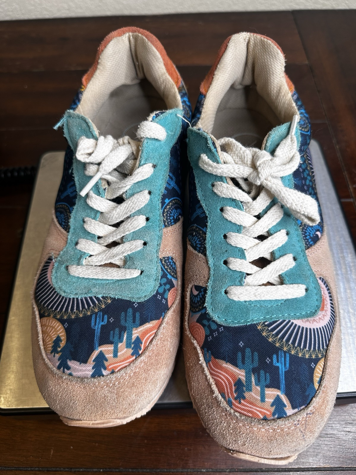 Inkkas Socorro Jogger Shoes Casual Sneakers Lace Up Low Top Women’s 9