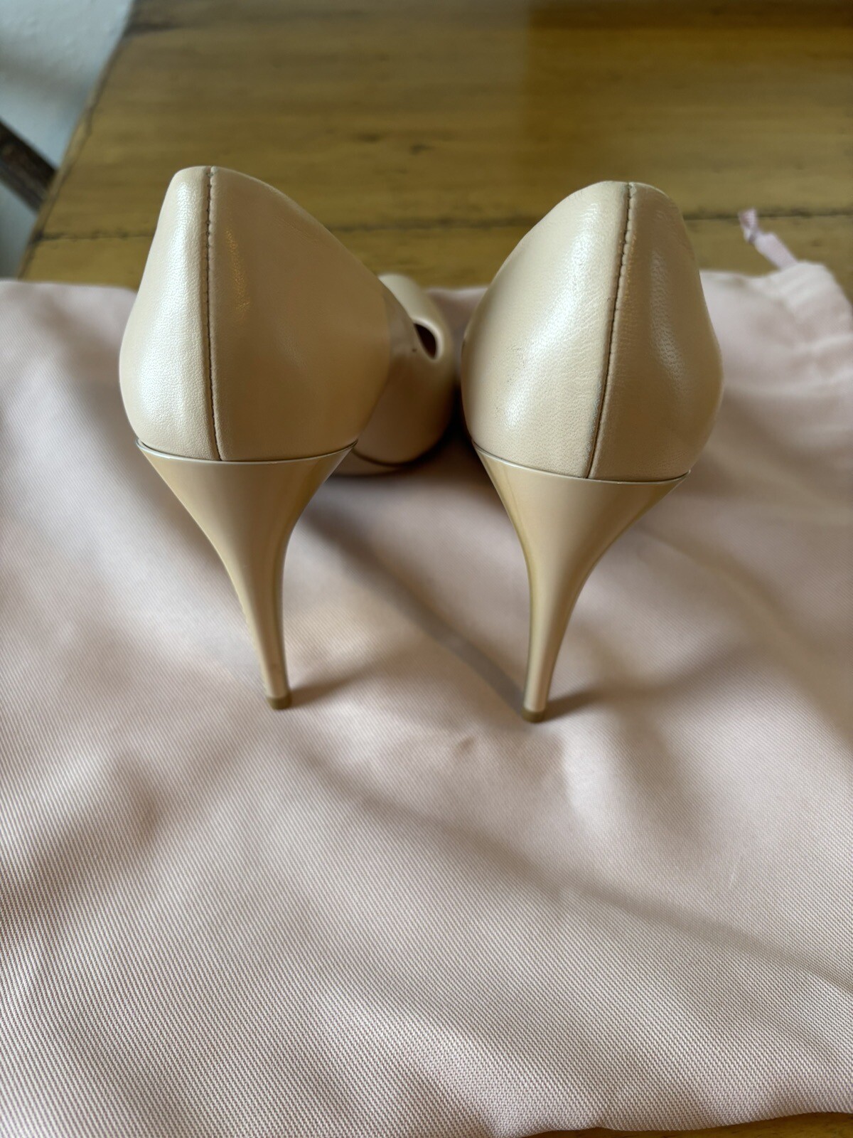 New LA Perla Leather High Heel Semi- Round Toe Pumps Shoes 38/8 No Box