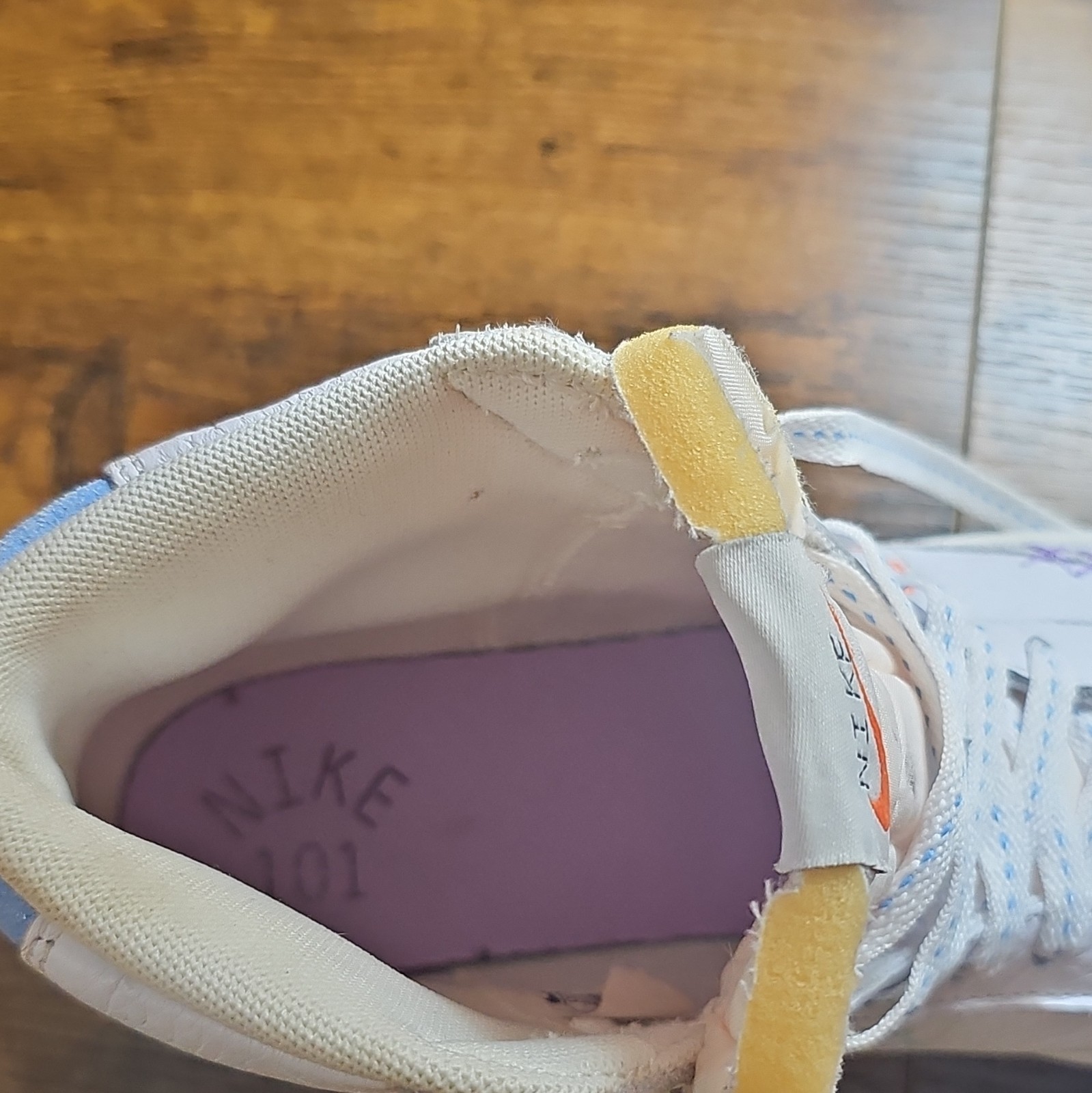 Nike Blazer Mid ’77 DX2350-100 Leather Mid Top Sneakers White/Lilac/Orange