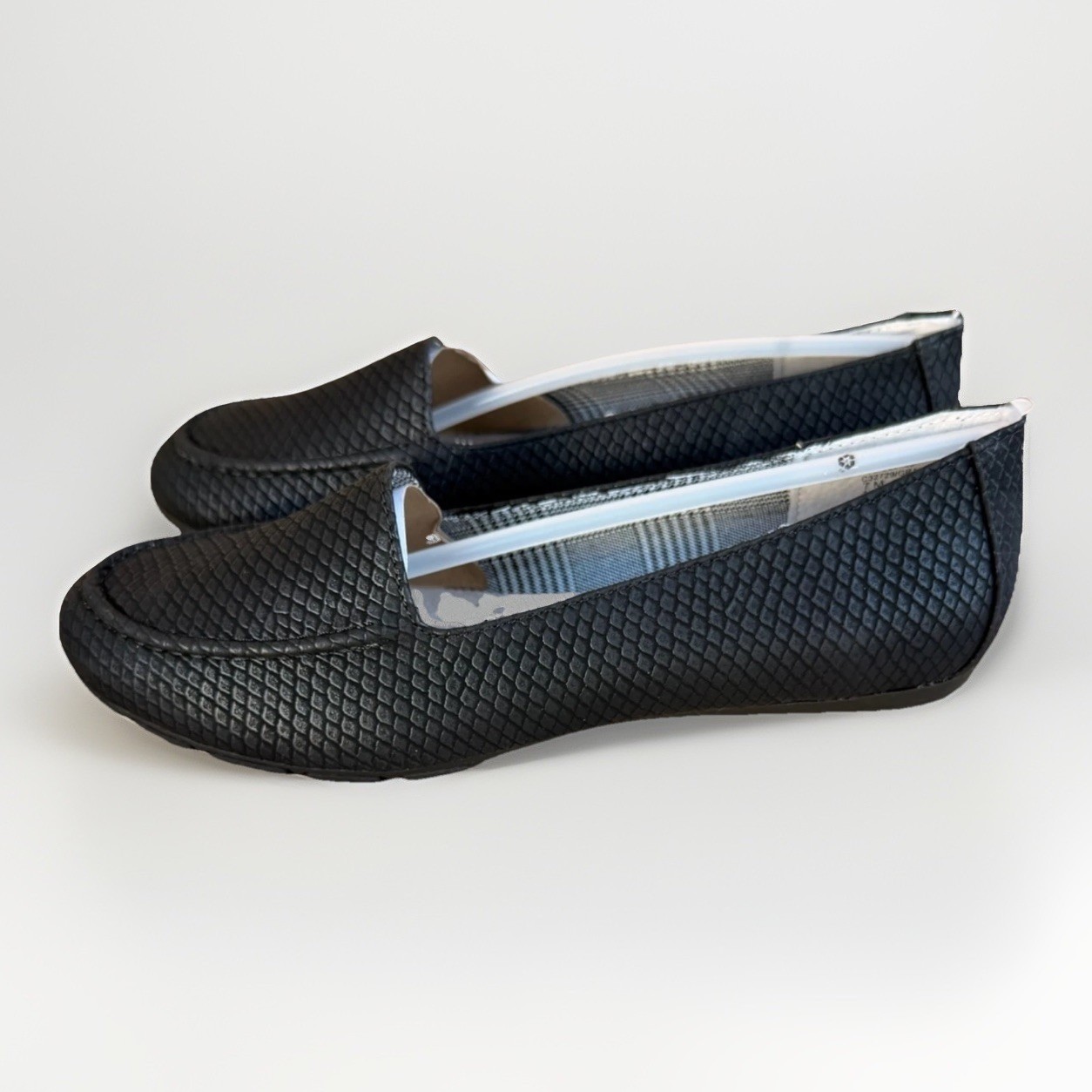 Cliffs by White Mountain Gracefully Flats Women’s Size 7 Black Print Slip On