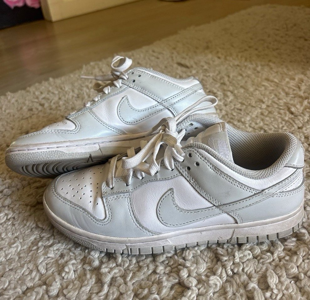 Nike Dunk Low GS Grey Leather Low Top Lace-Up Sneakers WOMEN US 6 DD1503-103