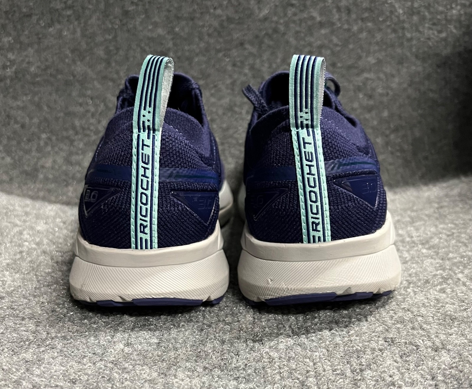 Brooks Sneakers Women Size 7 Ricochet 3 Running Shoes Navy Blue