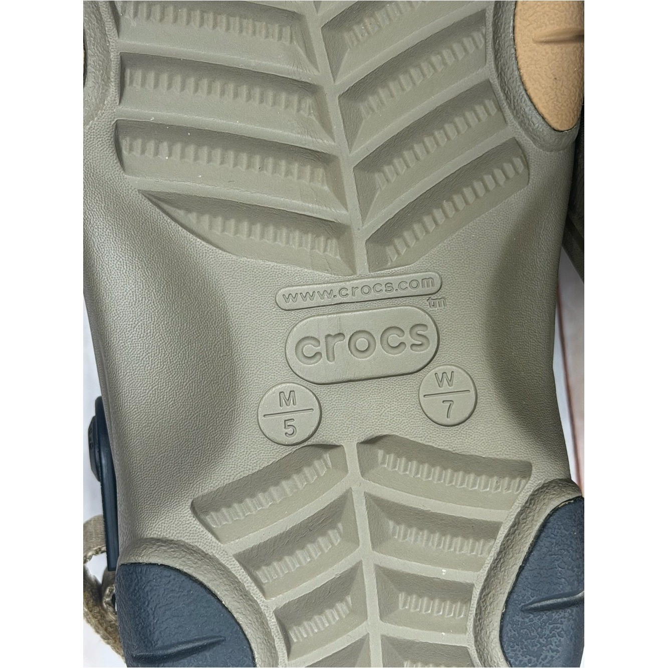 Crocs All Terrain Lined Clogs Olive Green Women’s Size 7 / Men’s Size 5