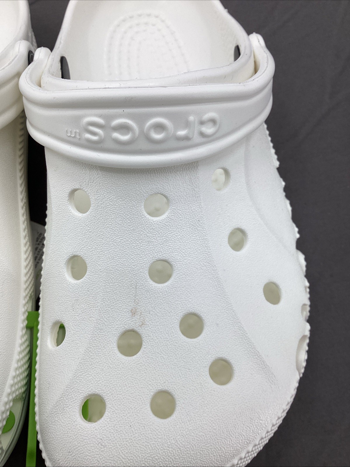 Crocs Adult Baya Clogs in White Size Men’s 5, Women’s 7 NWT