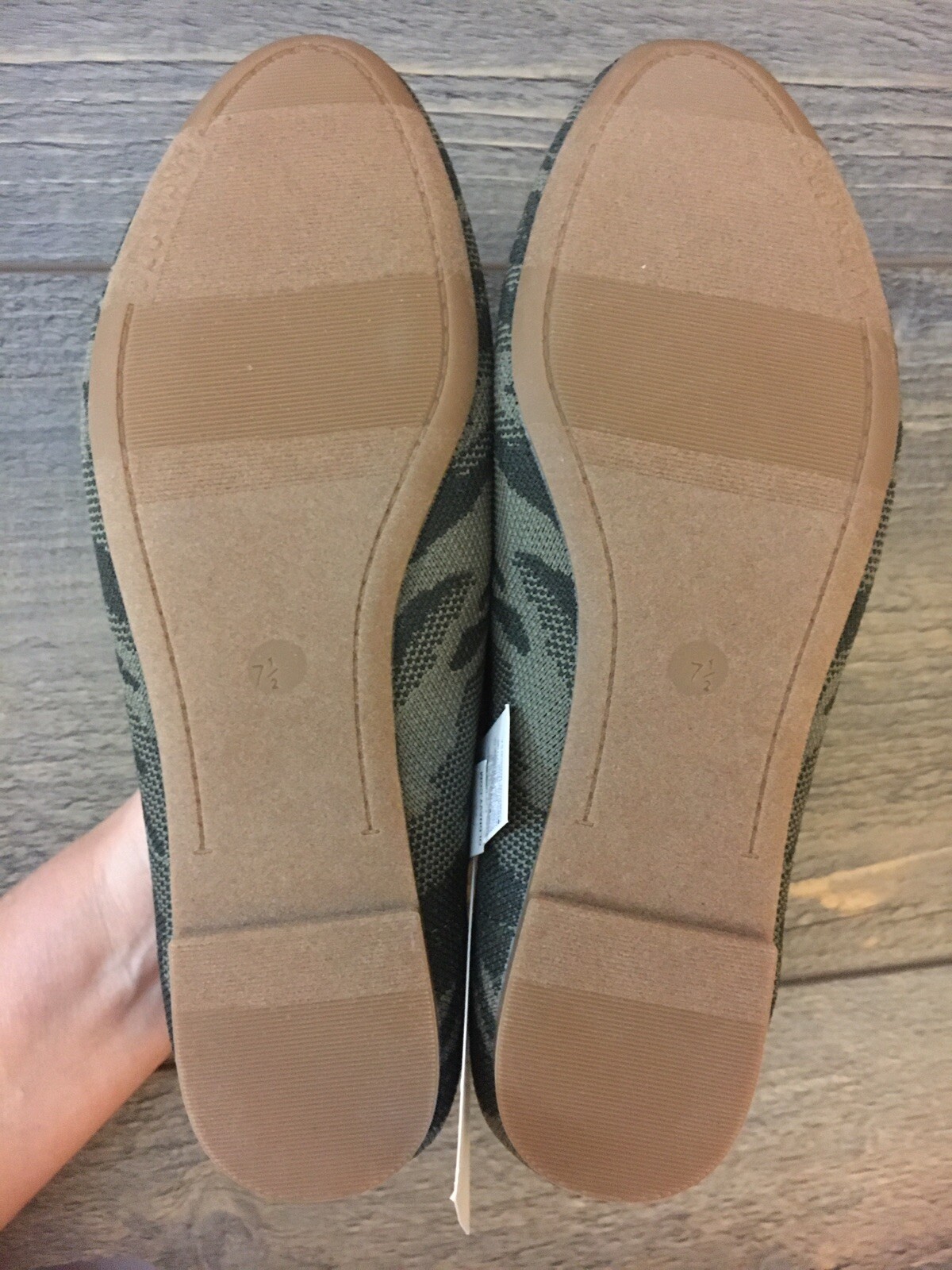 Old Navy Women’s Green Camo Cushioned Insoles Ballet Flats Reg $30