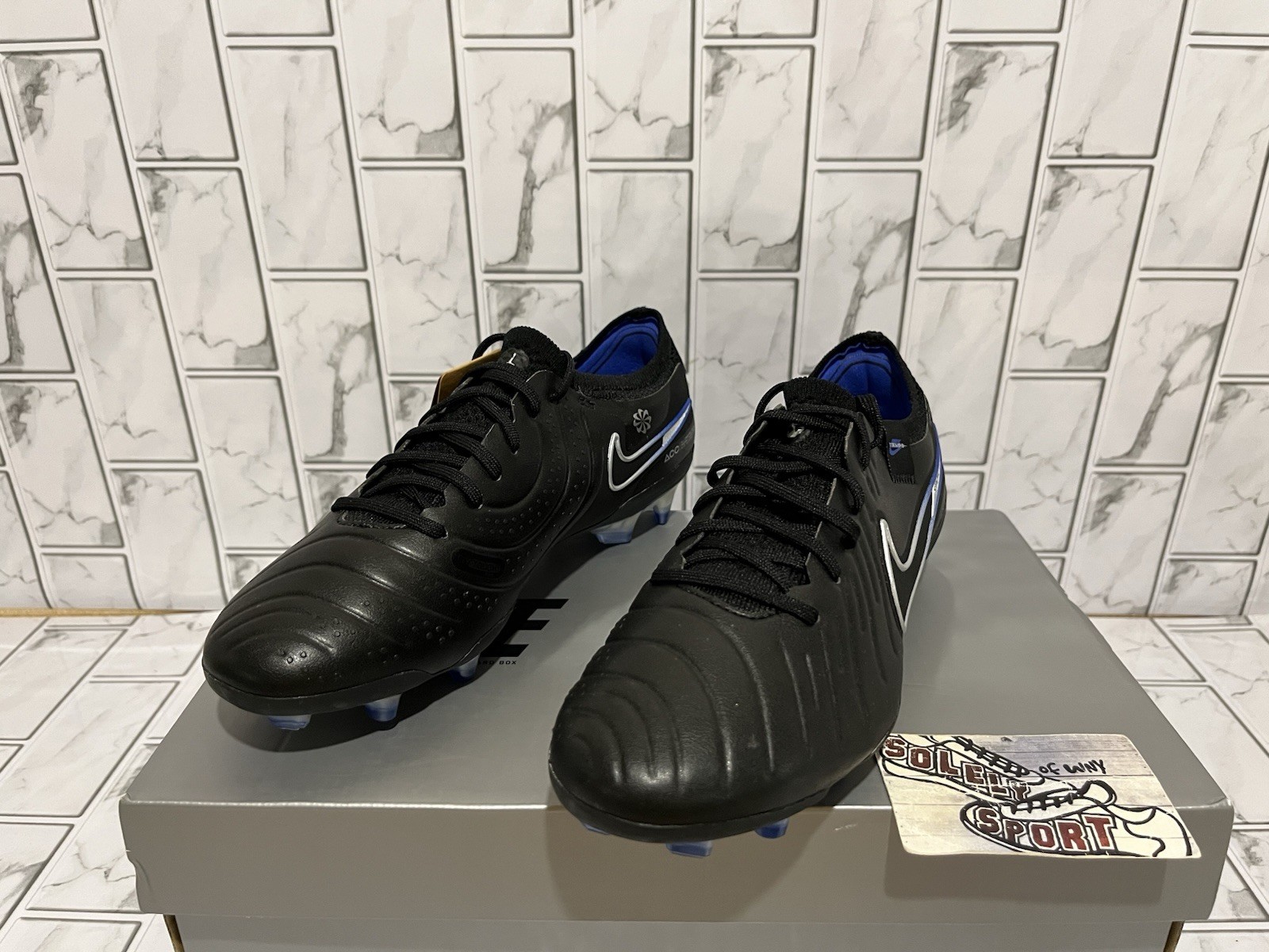 New Nike Tiempo Legend 10 Elite FG ACC Soccer Cleats Black Royal Blue Womens 8