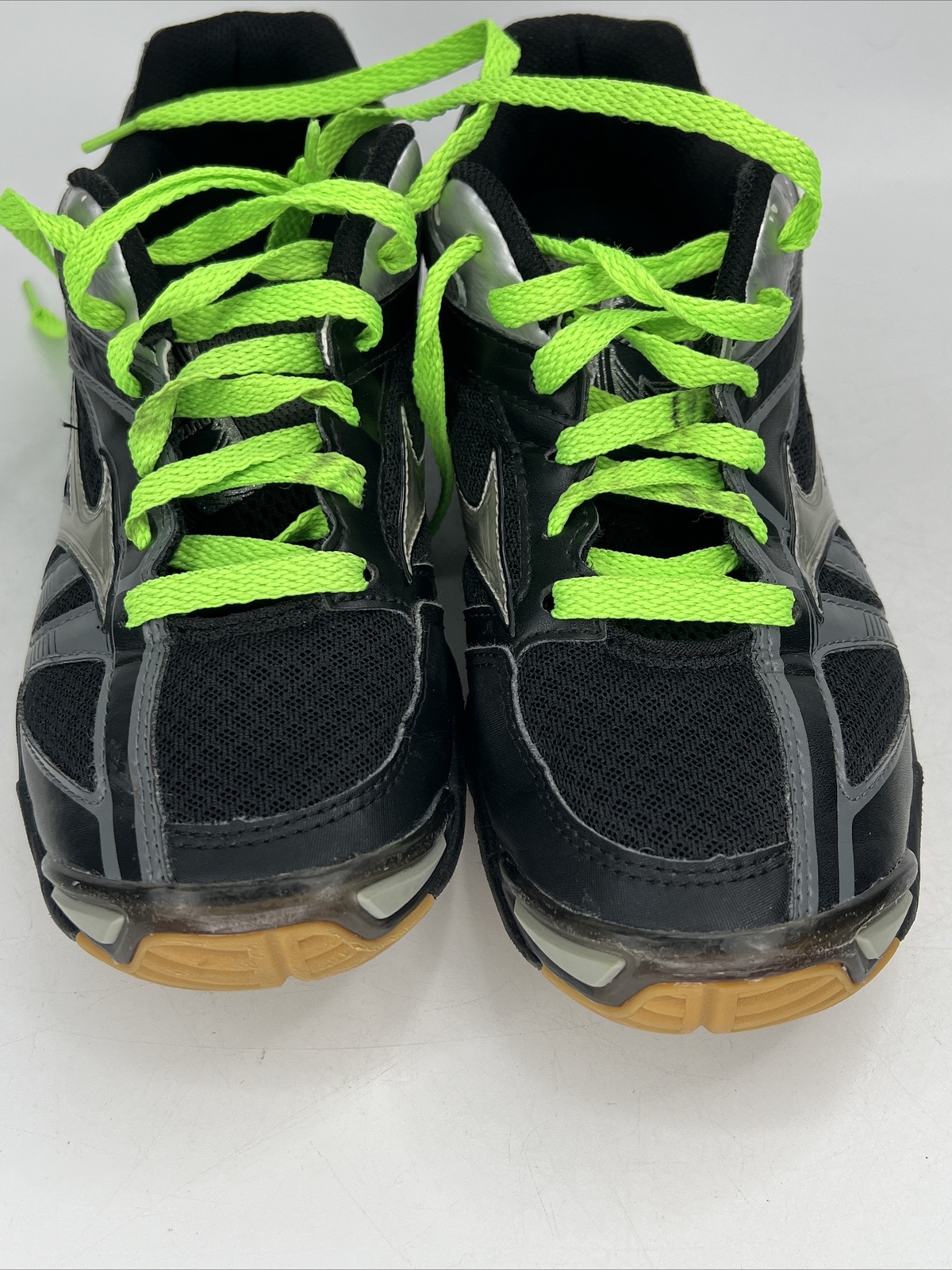 Womens Mizuno wave bolt 6 volley ball shoes/sneakers Size 8.5 grey and black