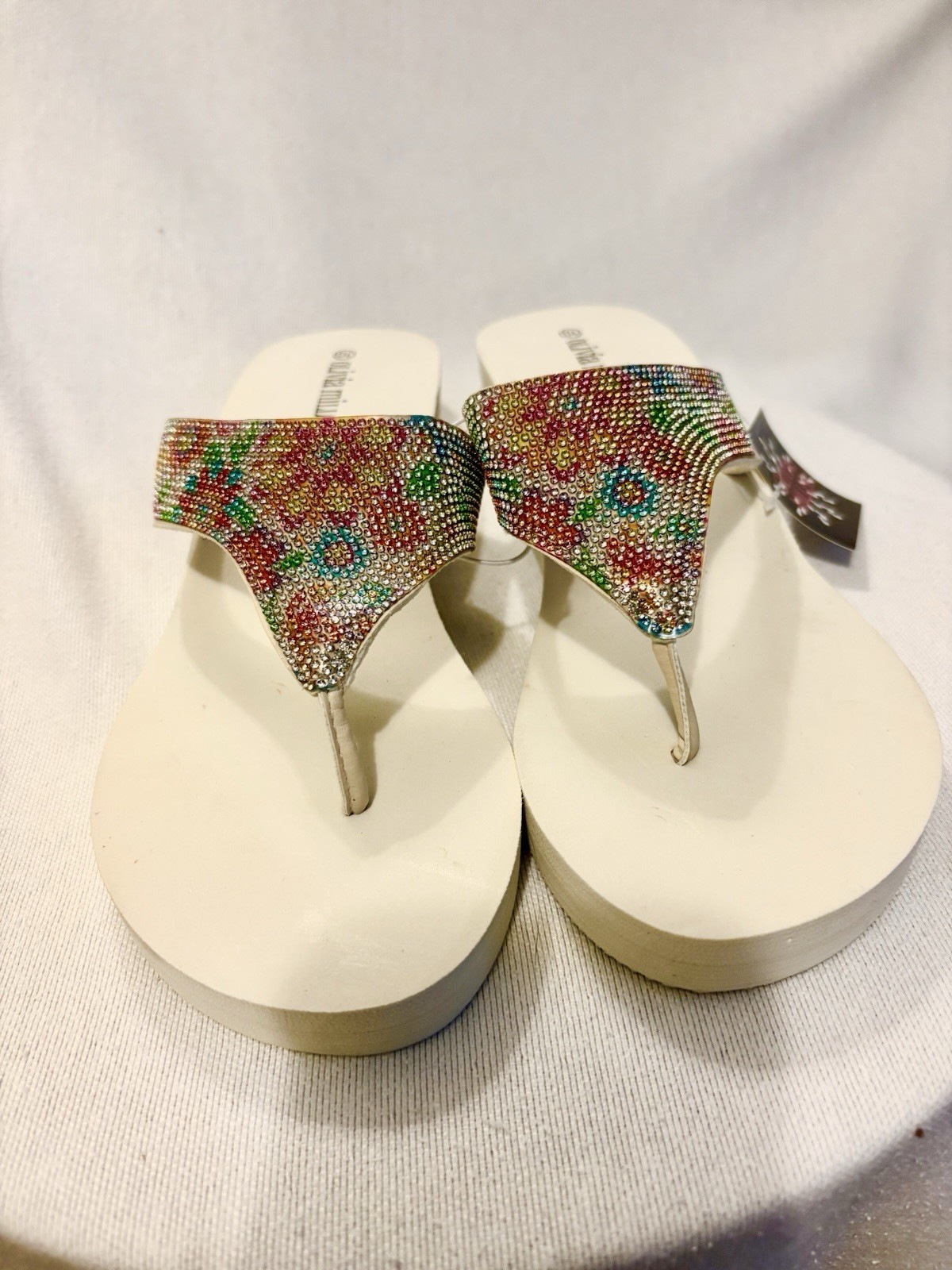 Olivia Miller Fashion Flip Flops Sz 10 -NWT-Multi Color sparkly Bling Boho Glam