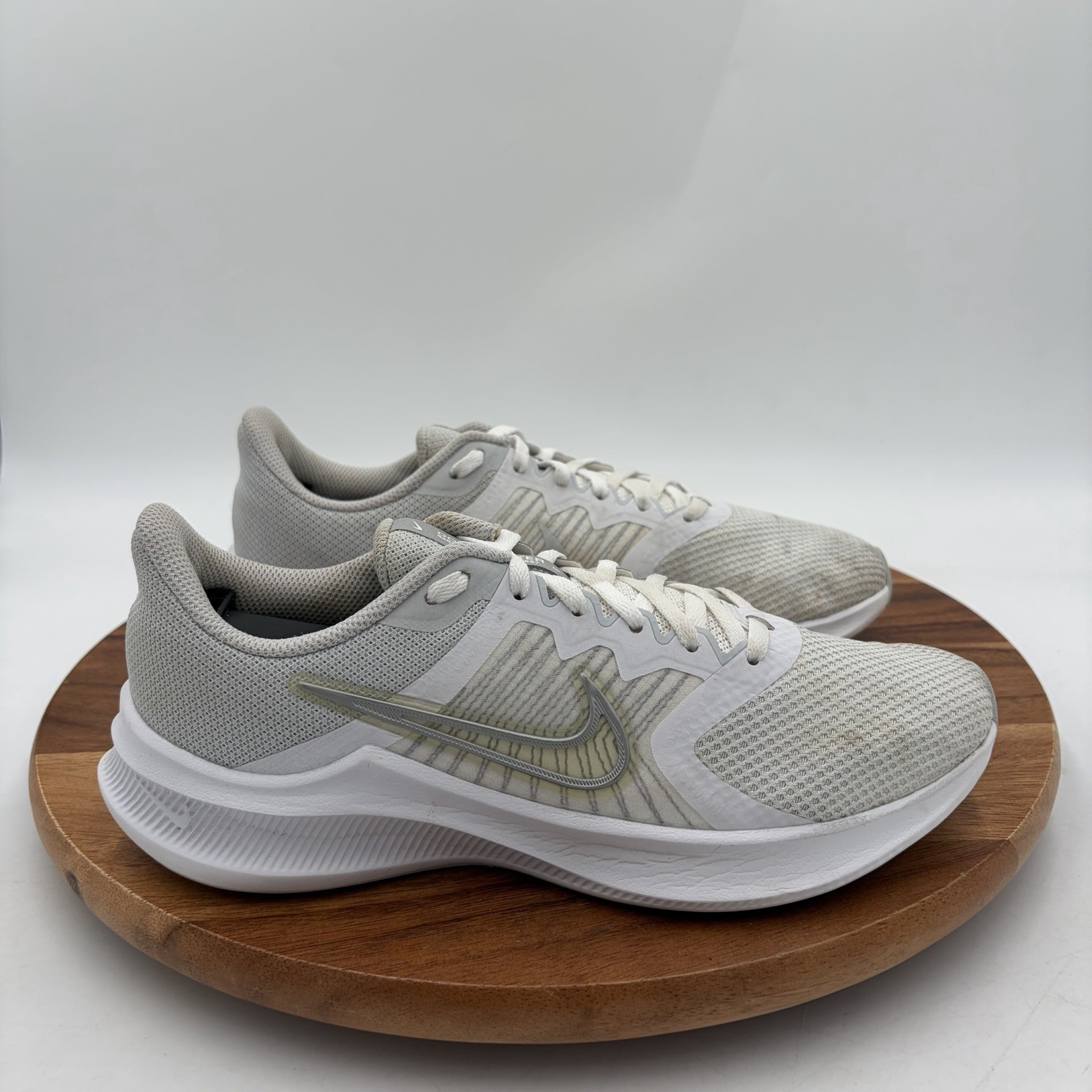 Size 8.5 Nike Womens Downshifter 11 White/silver Running Sneakers Shoes