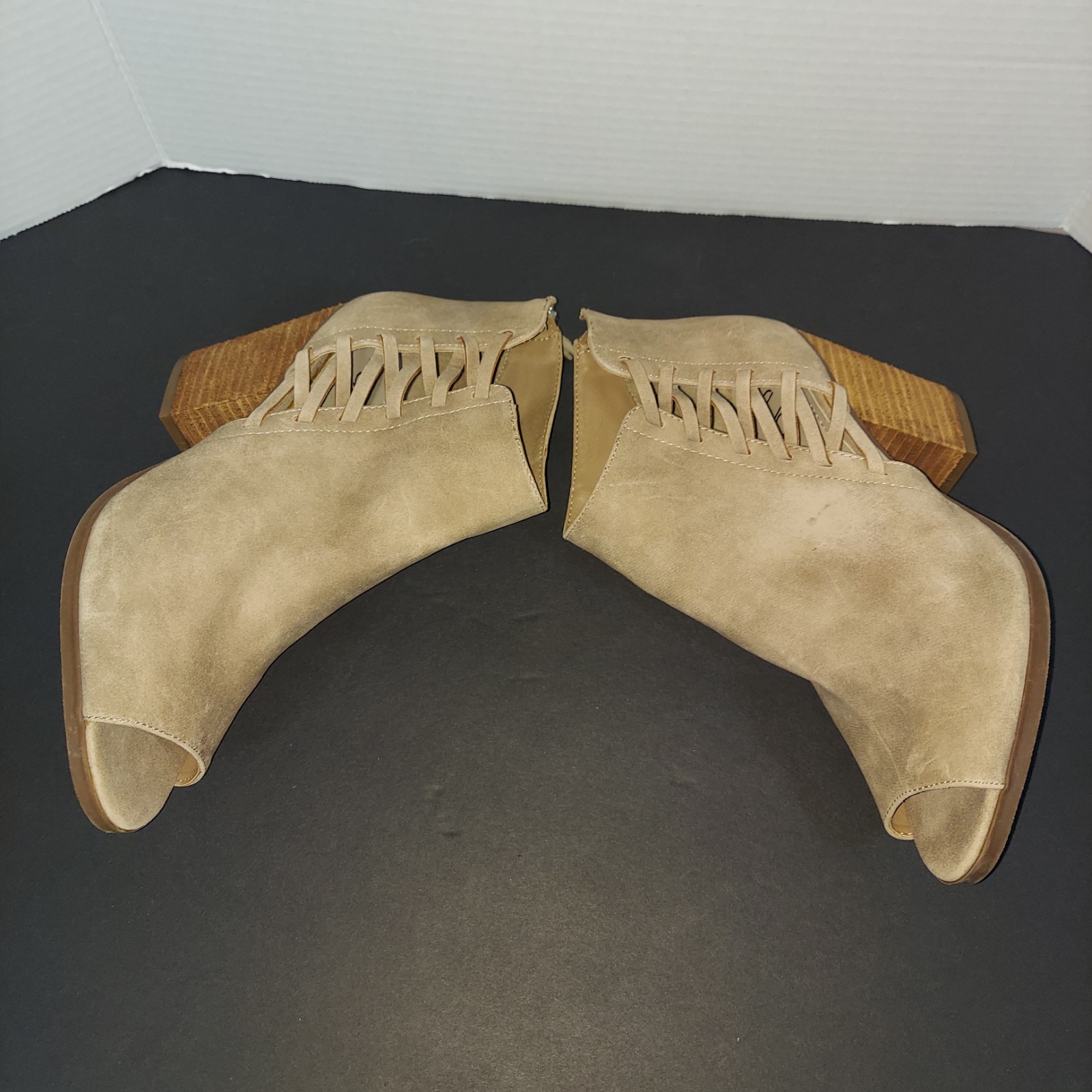 Sugar Violla Women’s Shoes Size 10 Boots Peekaboo Toe 3.25 Heel Tan Faux Suede