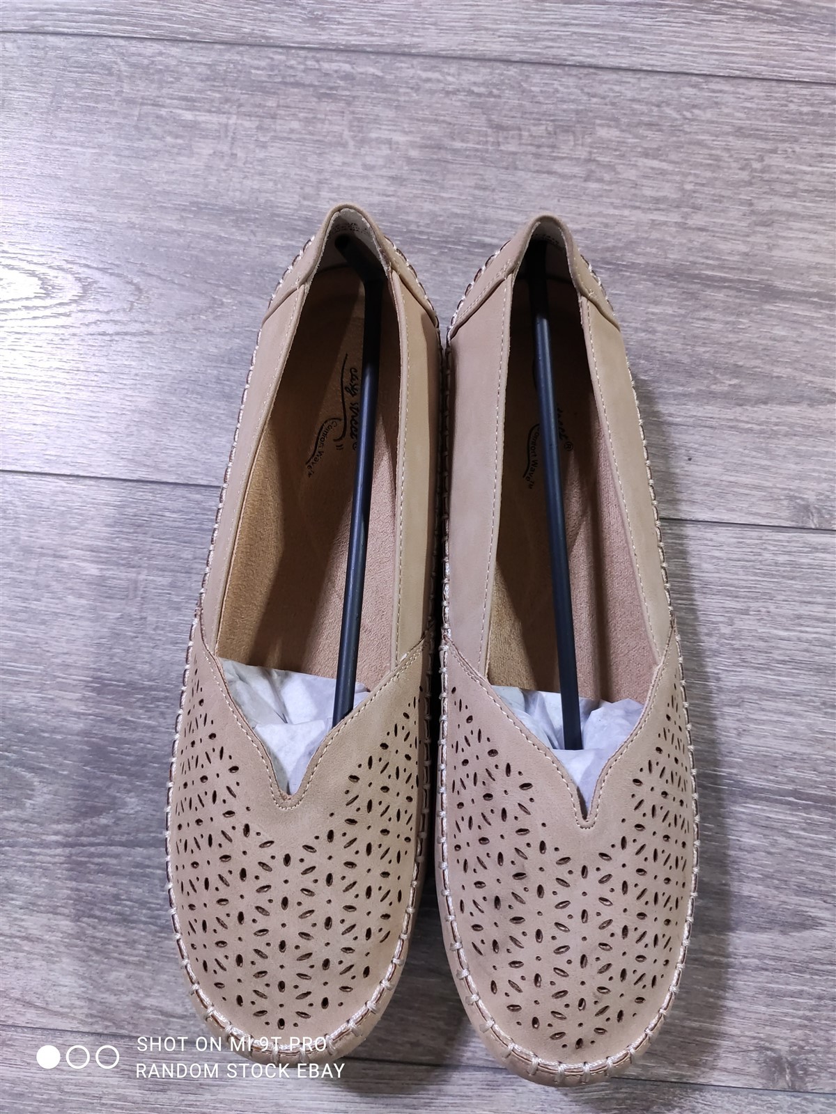 Easy Street Amity Loafers Women’s 7.5W Natural Slip On Comfort Flats New