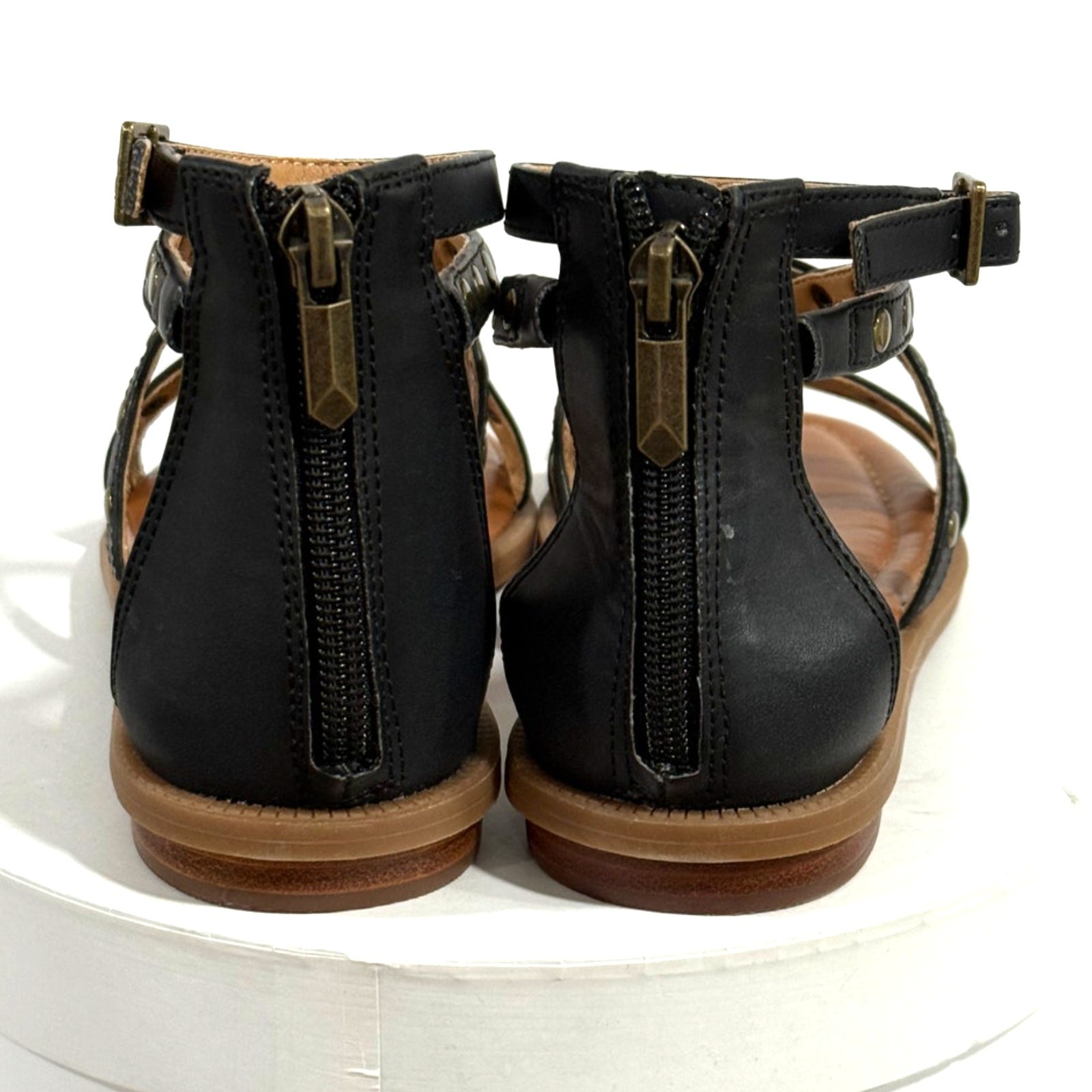 Boho Chic Studded Gladiator Sandals Crown Vintage Norti Black NIB 6M StrappyFlat