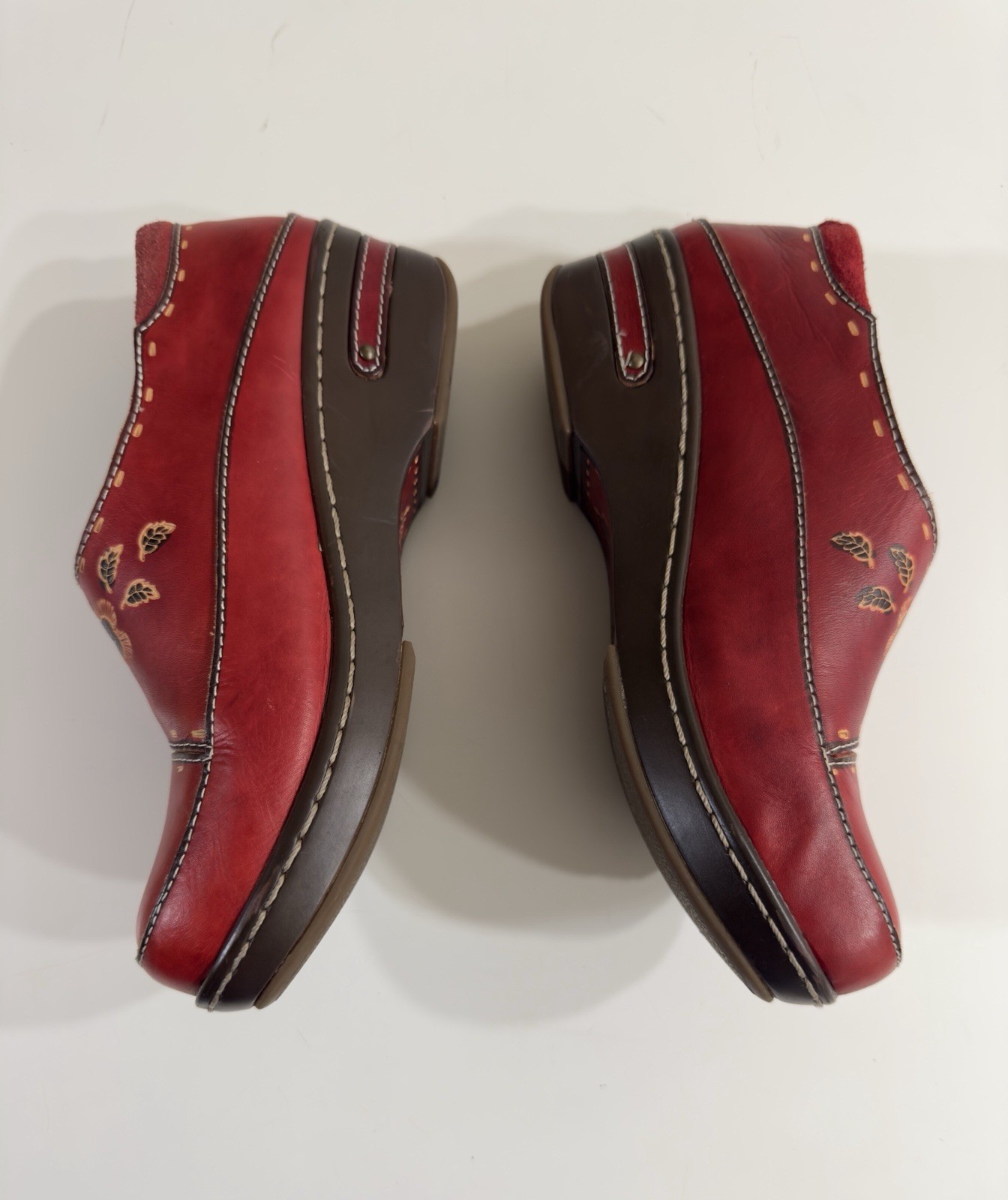 Spring Step L’Artiste Burbank Clogs Red Embossed Leather Women’s Sz 38