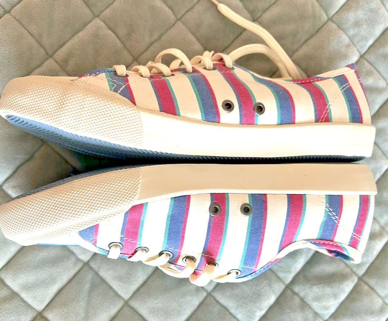 SeaVees Vacation Stripe Monterey Sneaker size 8 cotton New With Box