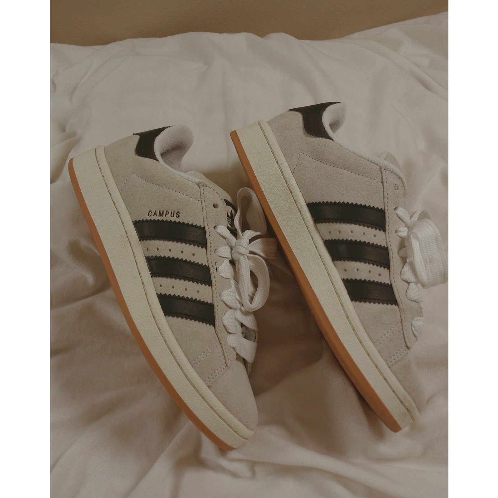 Adidas Campus 00s Crystal White Core Black Suede Sneakers Women’s 7.5 GY0042