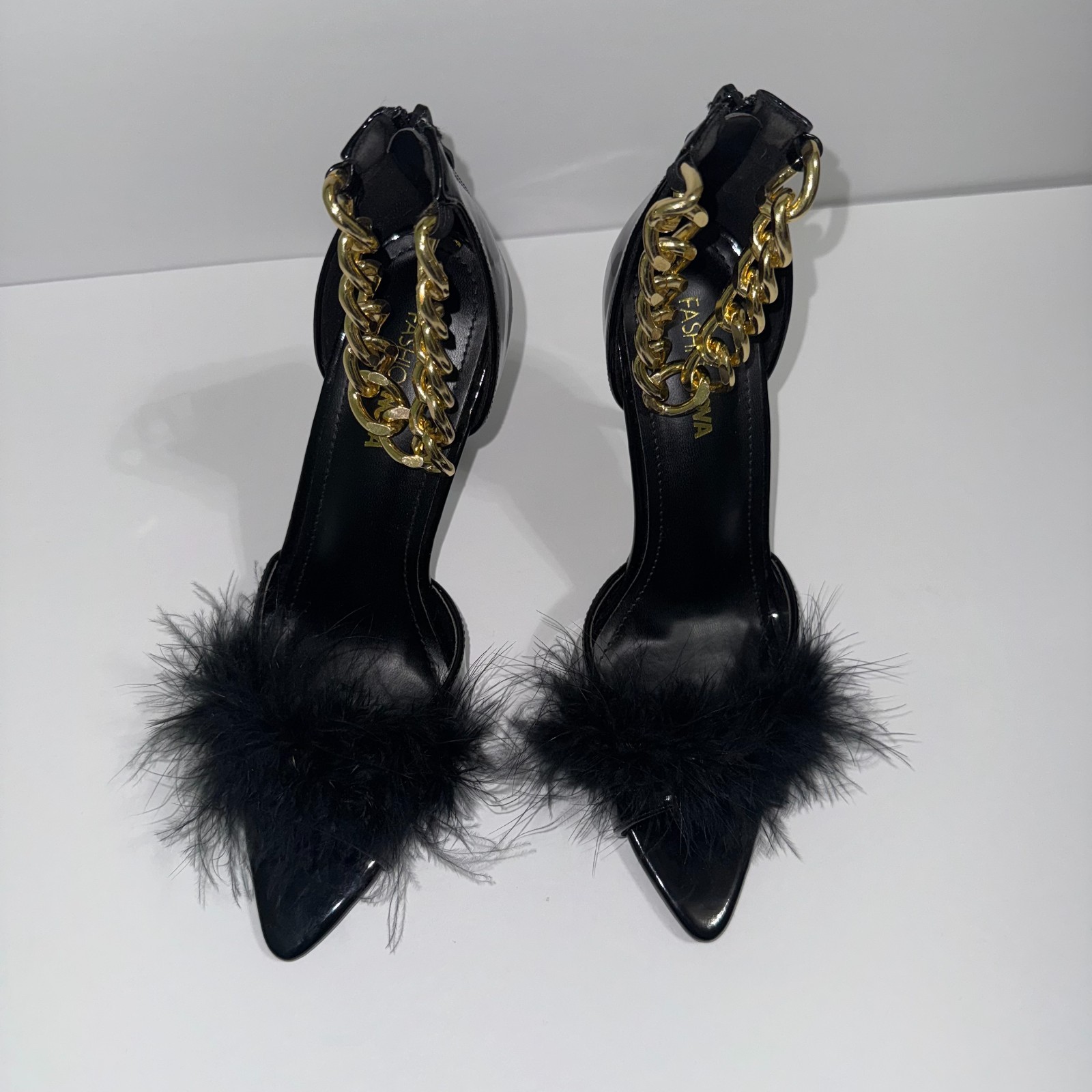 Fashion Nova Chain Feather High Heels Women’s Size 8