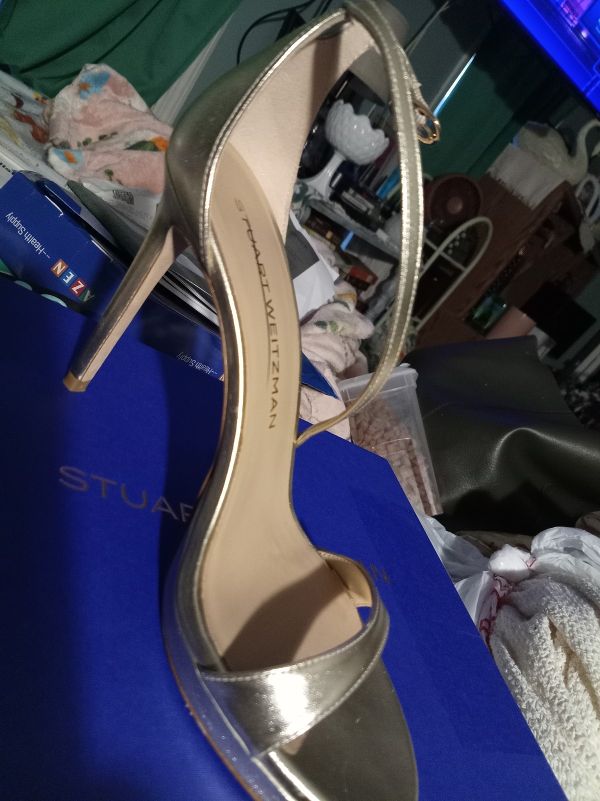 Stuart Weitzman Gold Leather Strappy Open Toe Ankle Strap Buckle Heel 8B