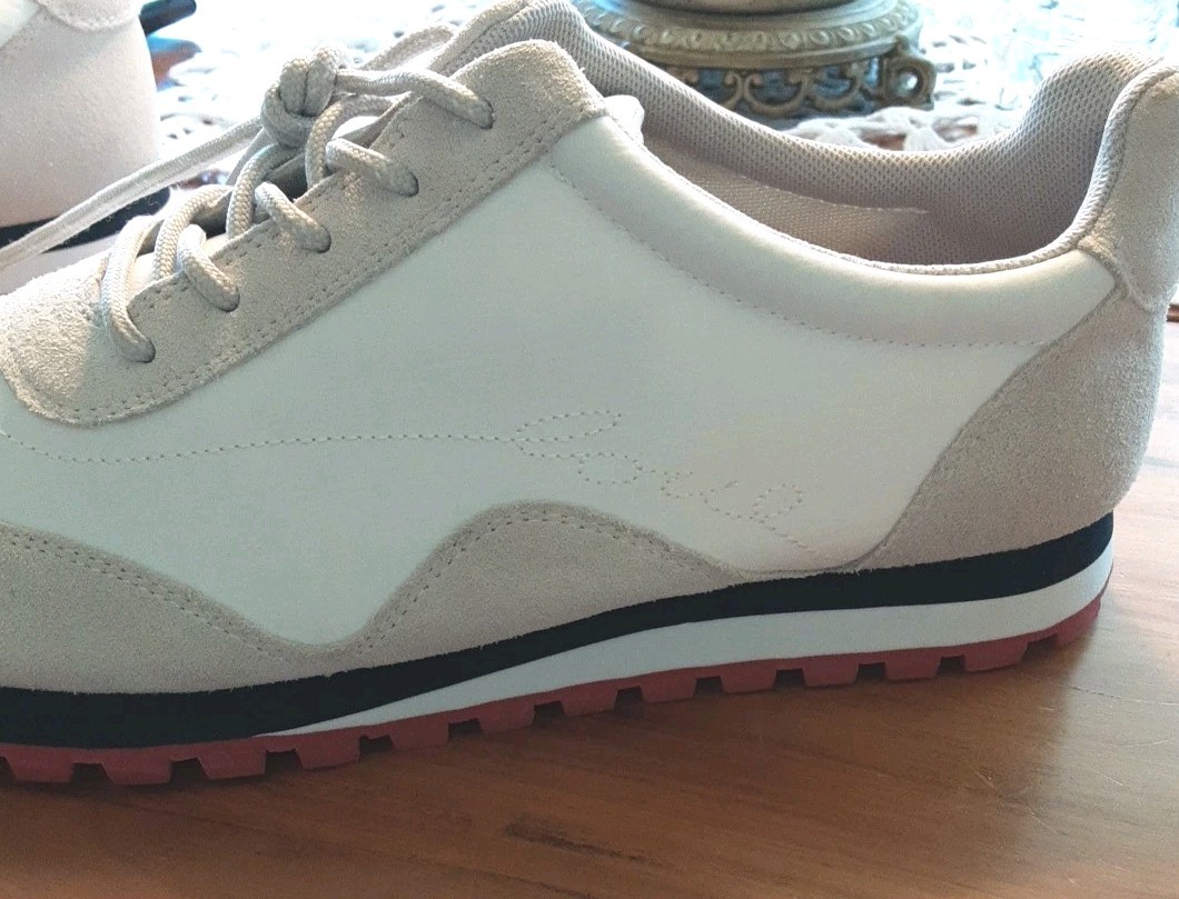 ED Ellen Degeneres Fabrey Sneakers Size 10 Beige Red Lug Sole