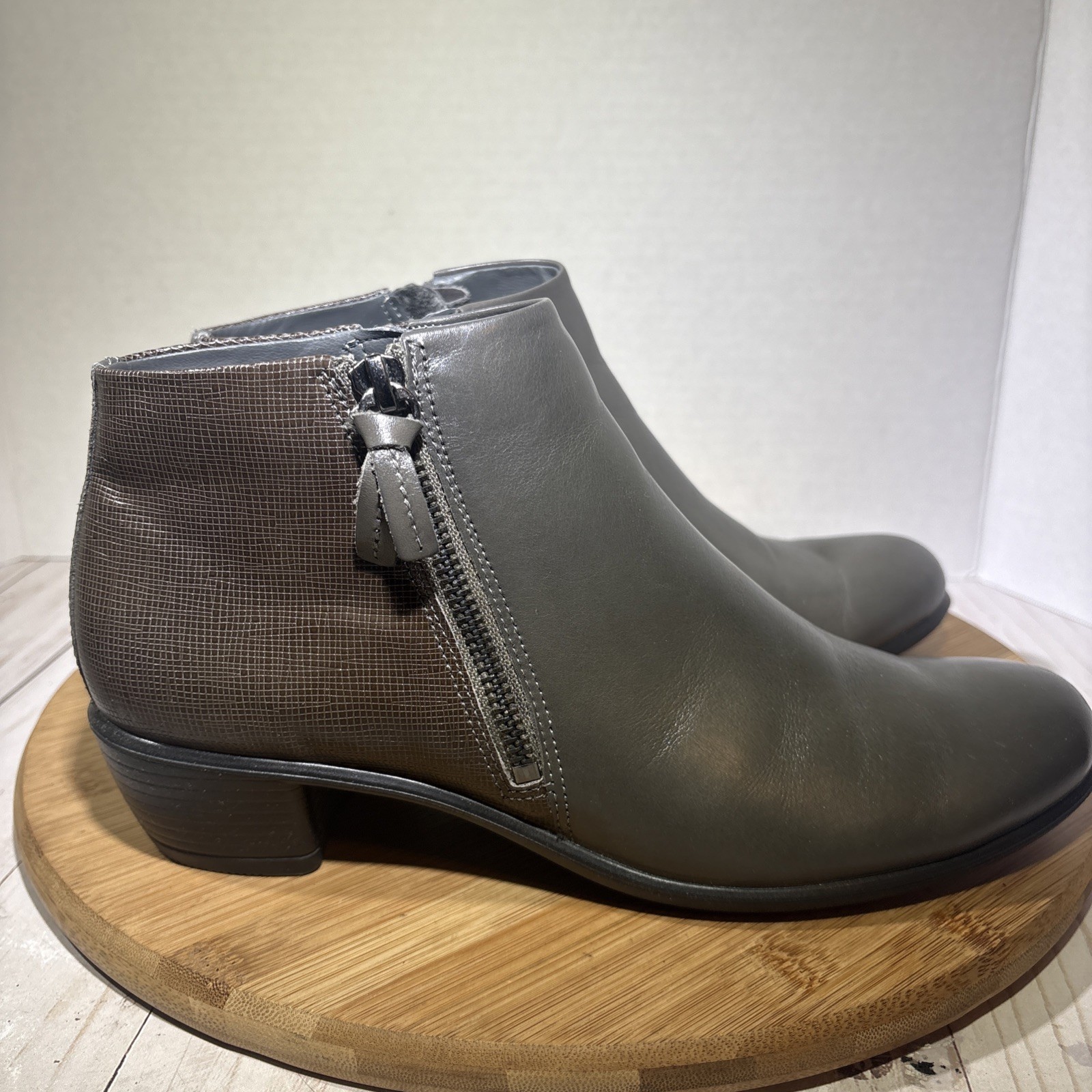 Ecco Touch 35 Side Zip Ankle Boots Women’s Gray Brown Size EU 40
