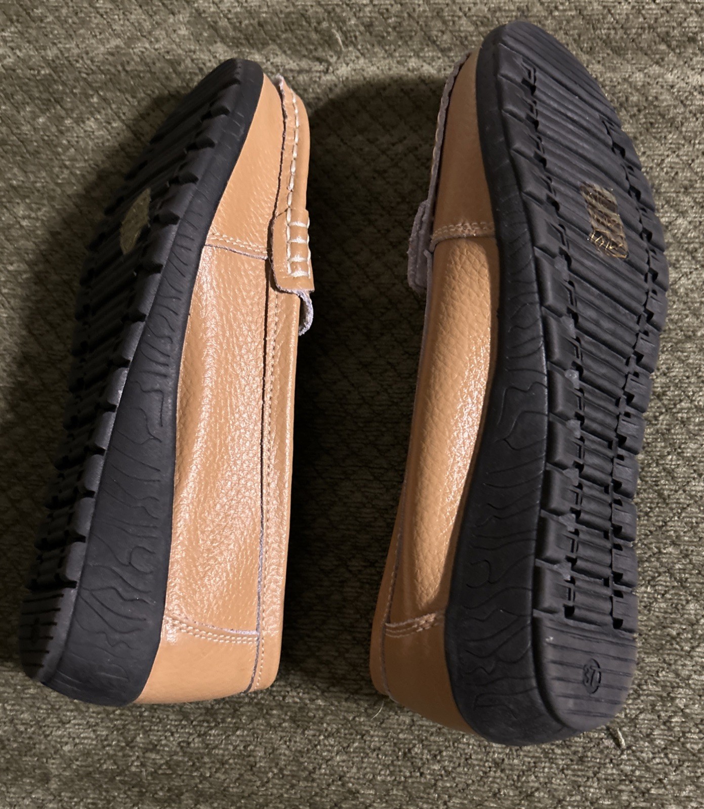 Ladies Soft Leather Loafers Slip On Flats Breathable Walking Nonslip
