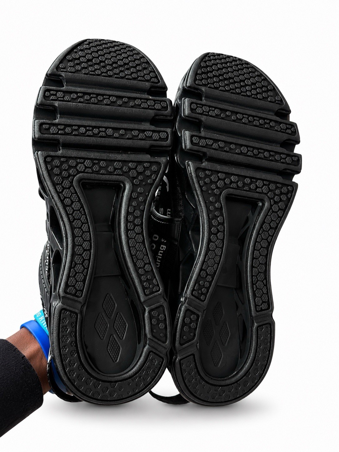 Just So So Unisex Running Sneakers EU 40 Black Knit Athletic Shoes Excellent