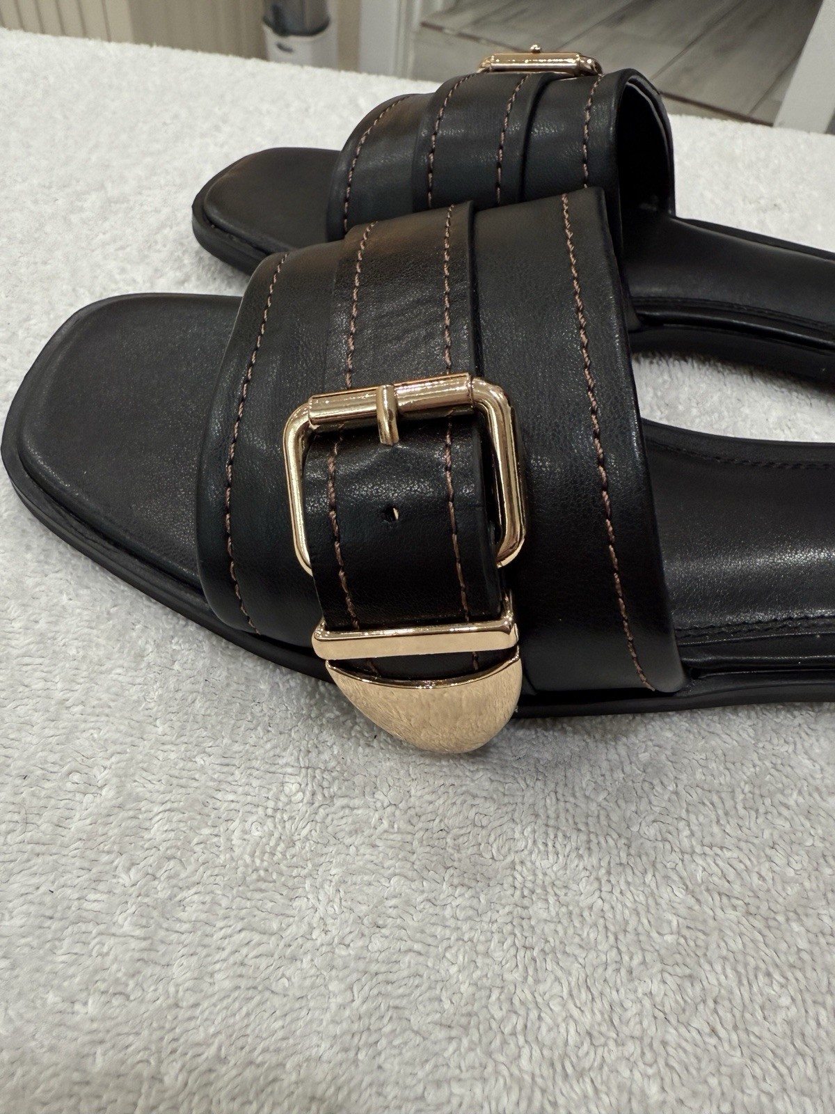 Steven New York Black Slide Sandals Gold Buckle Adjustable Women’s US Size 9